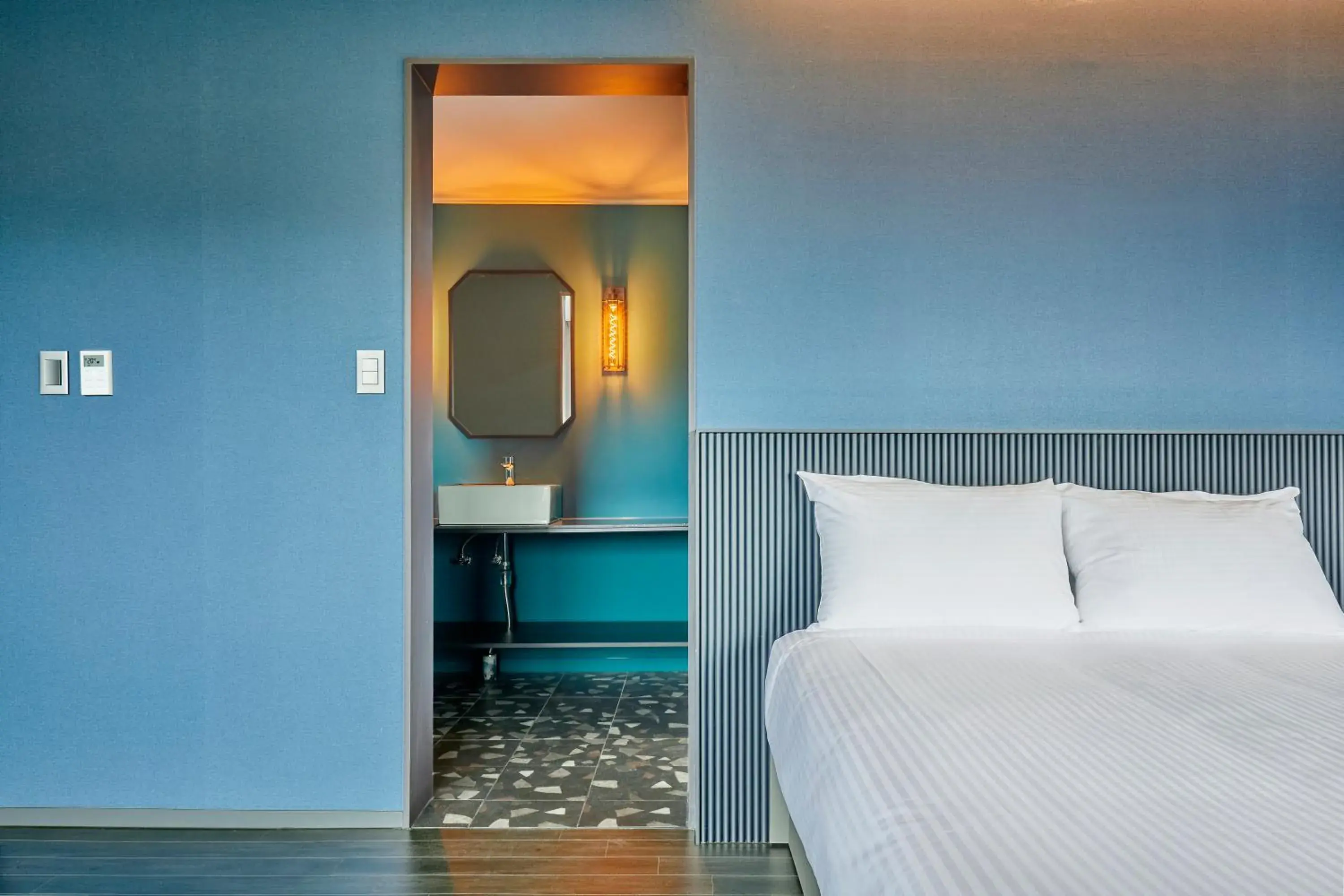 Photo of the whole room, Bed in Kolon Hotel Photo of the whole room, Bed in Kolon Hotel