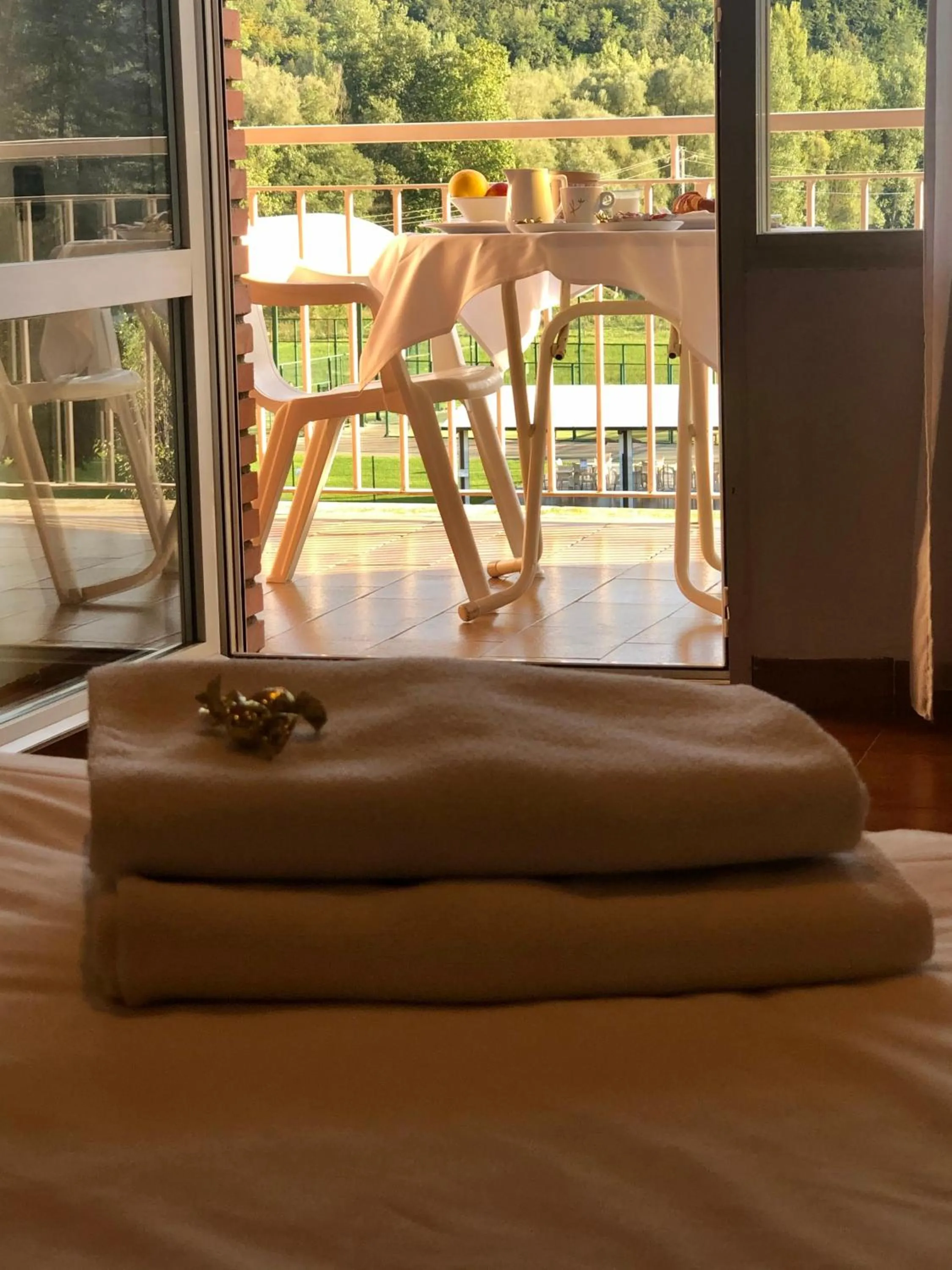 Garden view in Hotel Solana del Ter