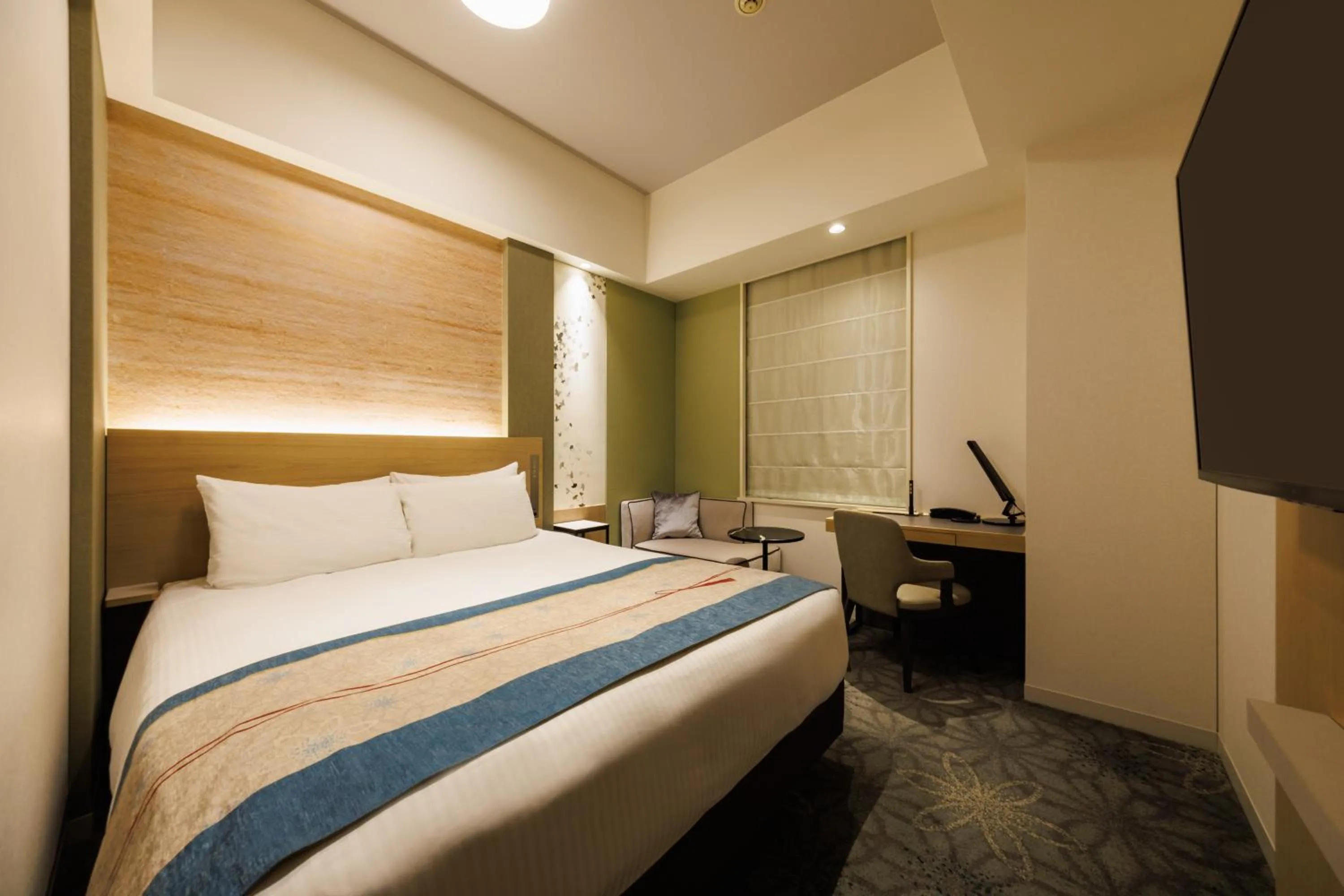 Bed in Hotel Metropolitan Tokyo Marunouchi