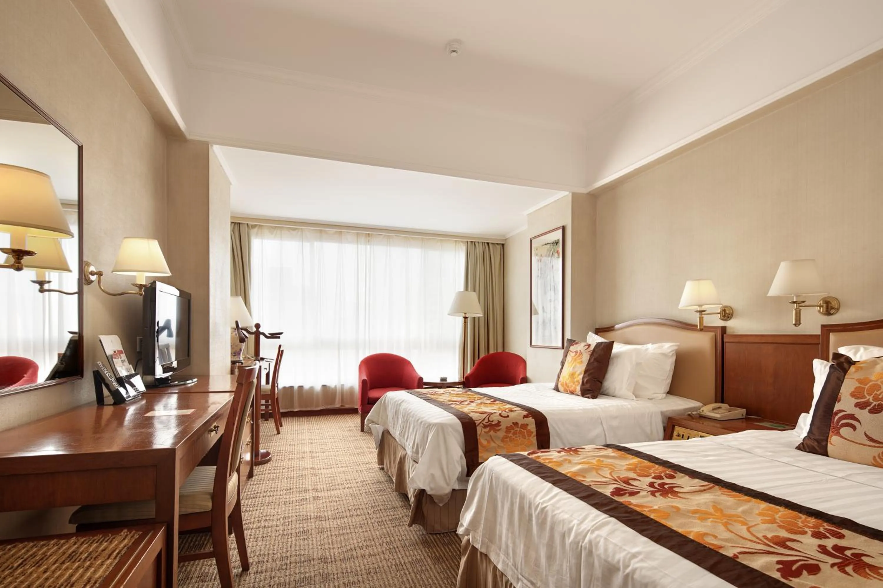 Photo of the whole room, Bed in Citic Ningbo International Hotel