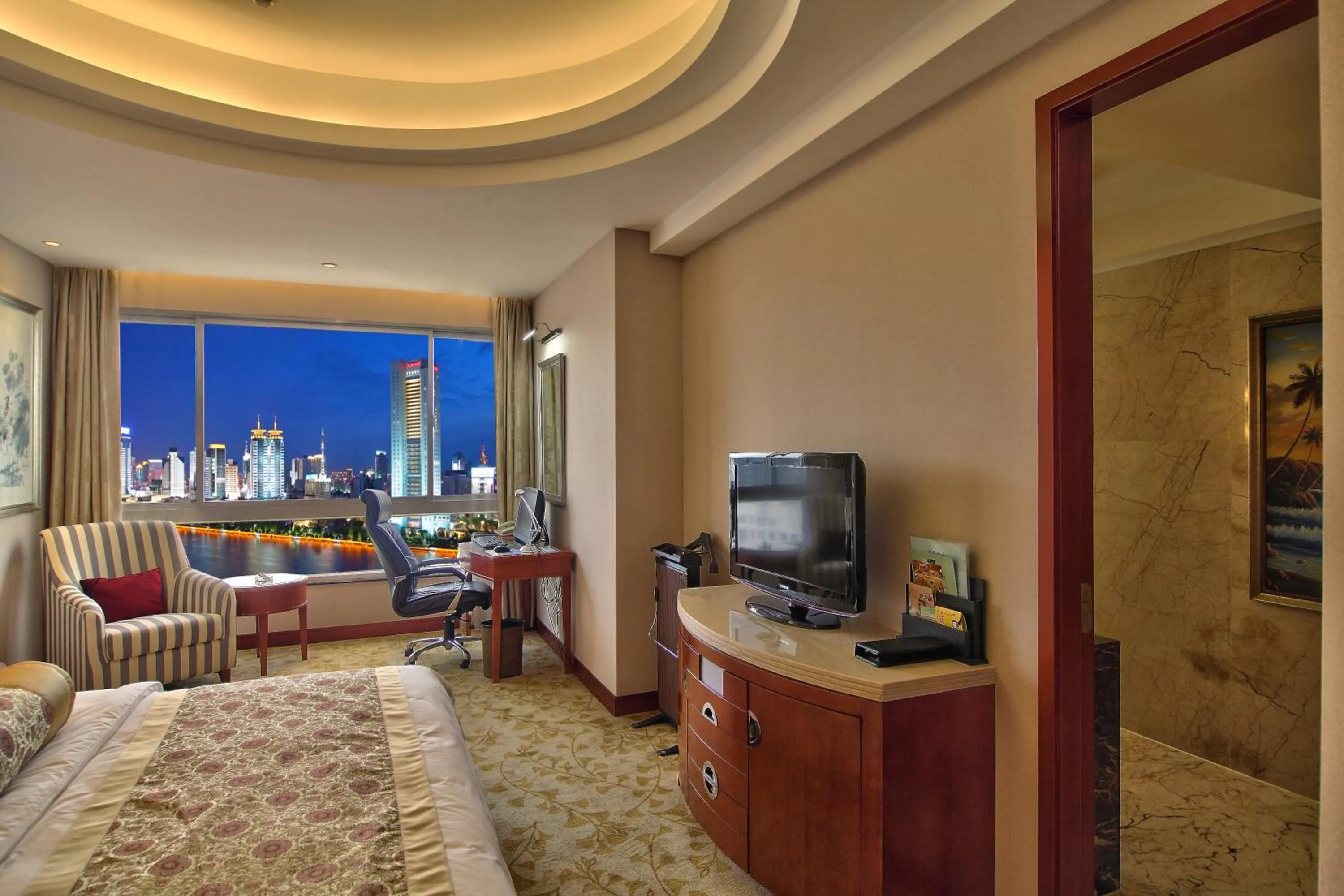 Night in Citic Ningbo International Hotel