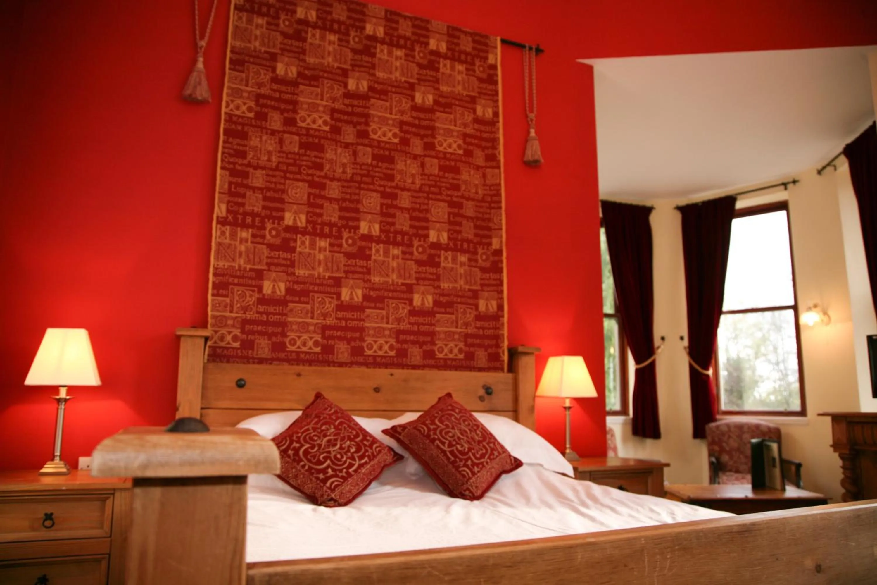 Bed in Broomhall Castle Hotel