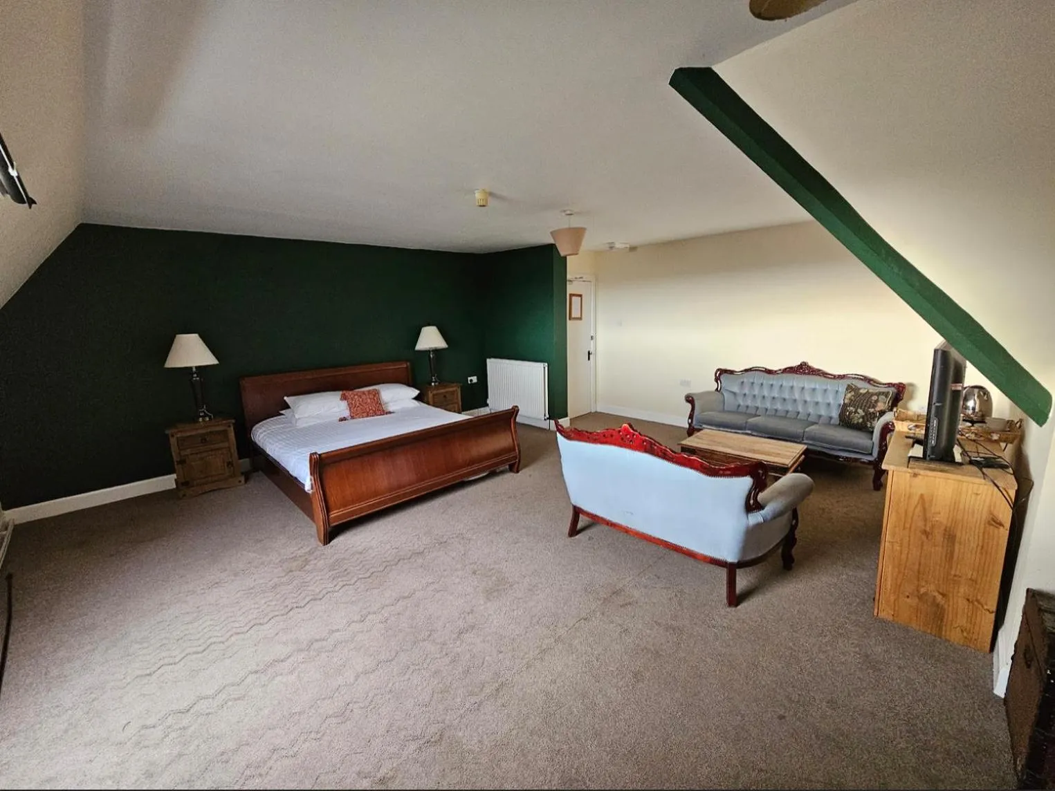 Photo of the whole room, Bed in Broomhall Castle Hotel