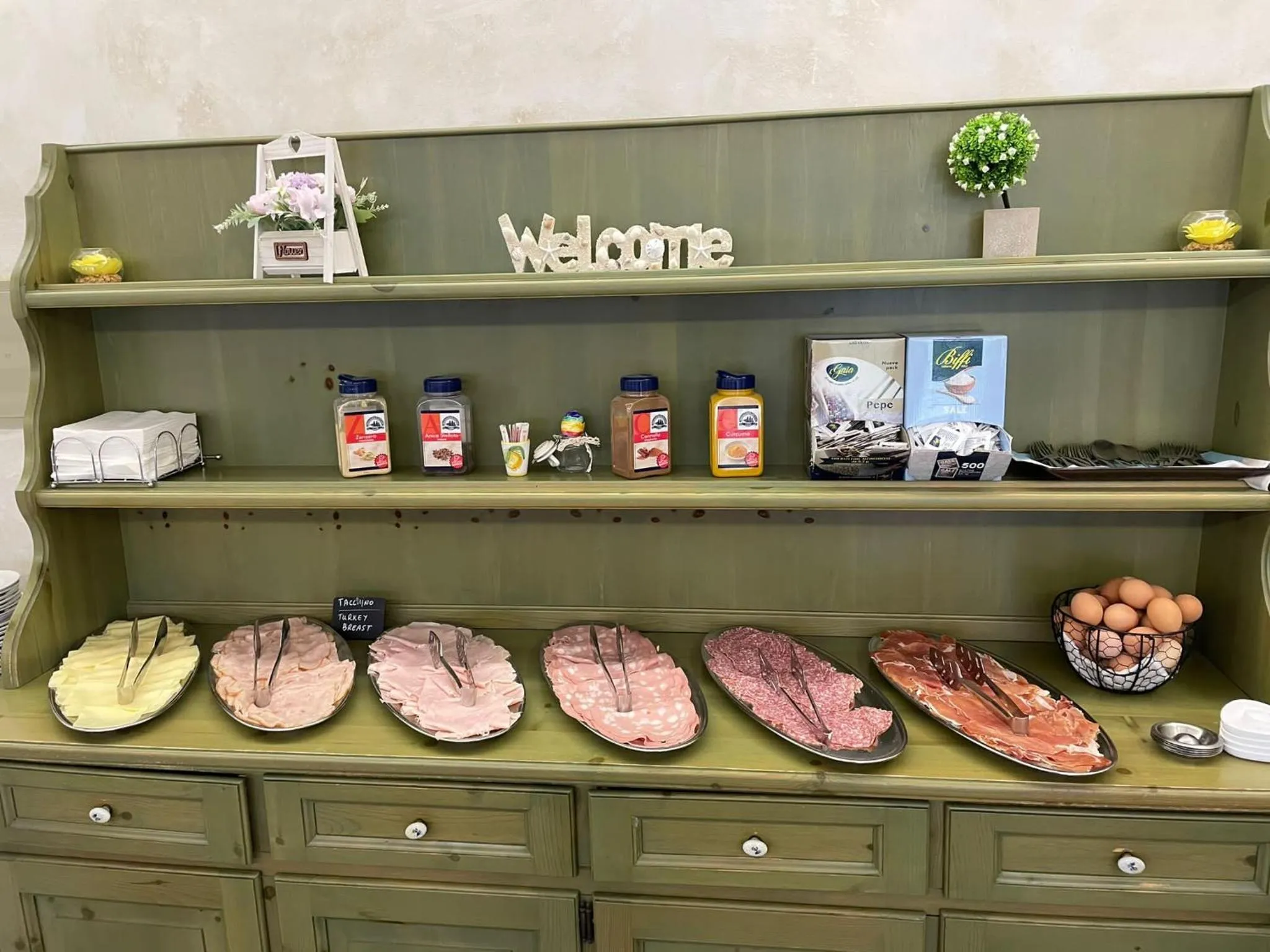 Breakfast in Ute Hotel