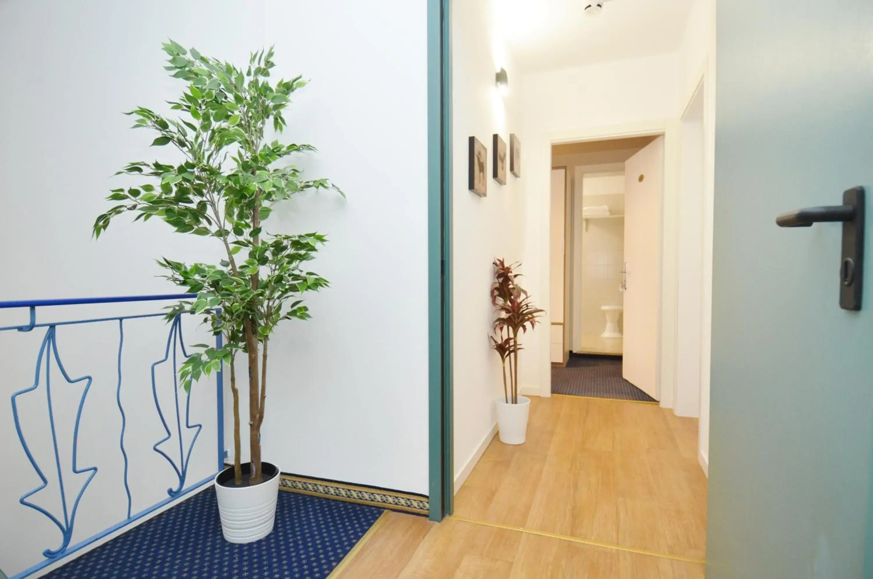 Property building in Ute Hotel Property building in Ute Hotel