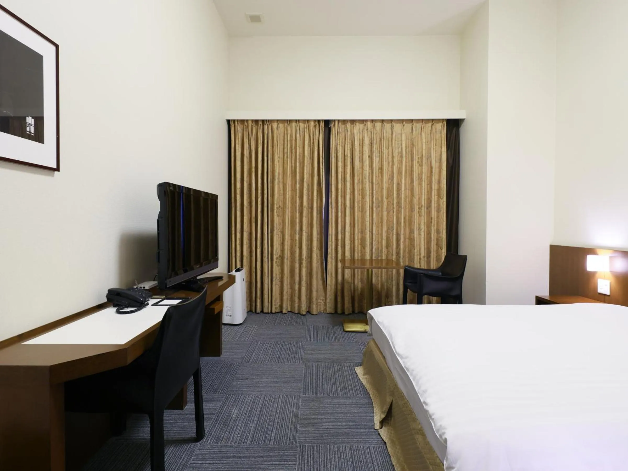 Photo of the whole room, Bed in Dormy Inn Kanazawa Natural Hot Spring