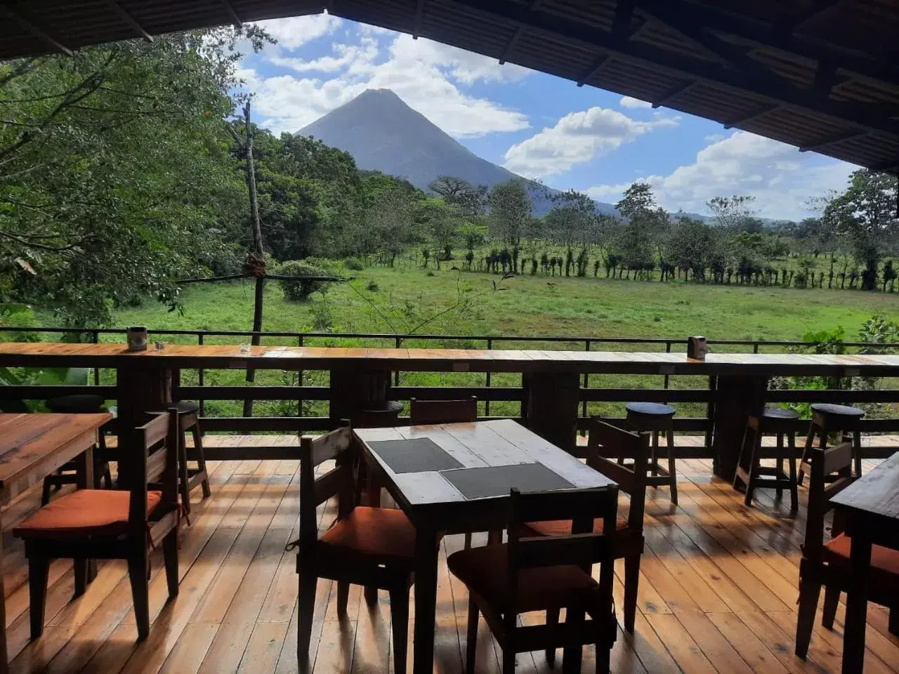 Restaurant/places to eat in Arenal Xilopalo Restaurant/places to eat in Arenal Xilopalo