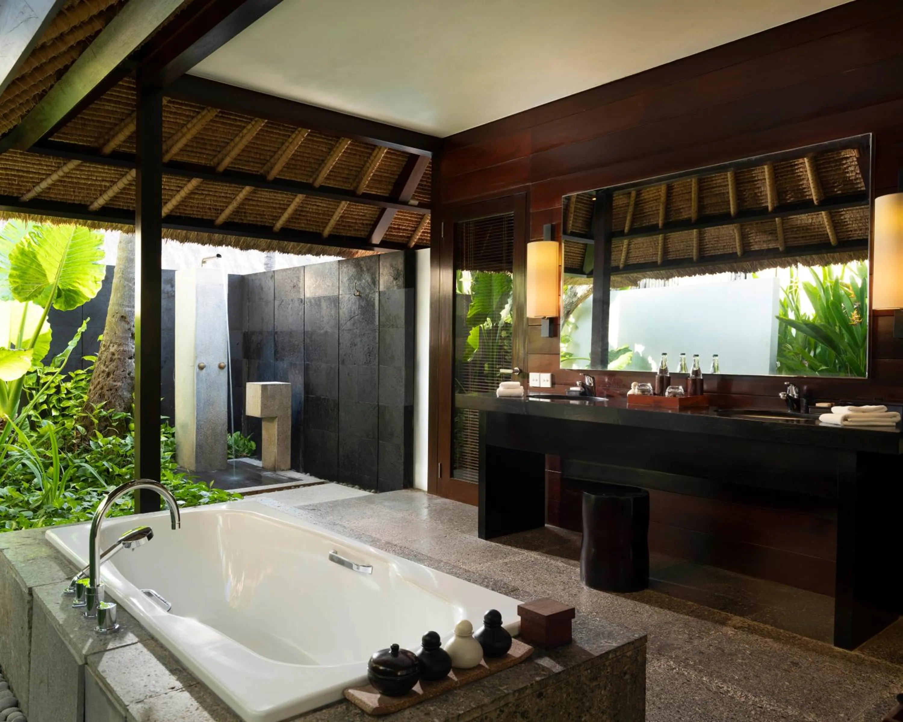 Shower in Kayumanis Jimbaran Private Villas & Spa