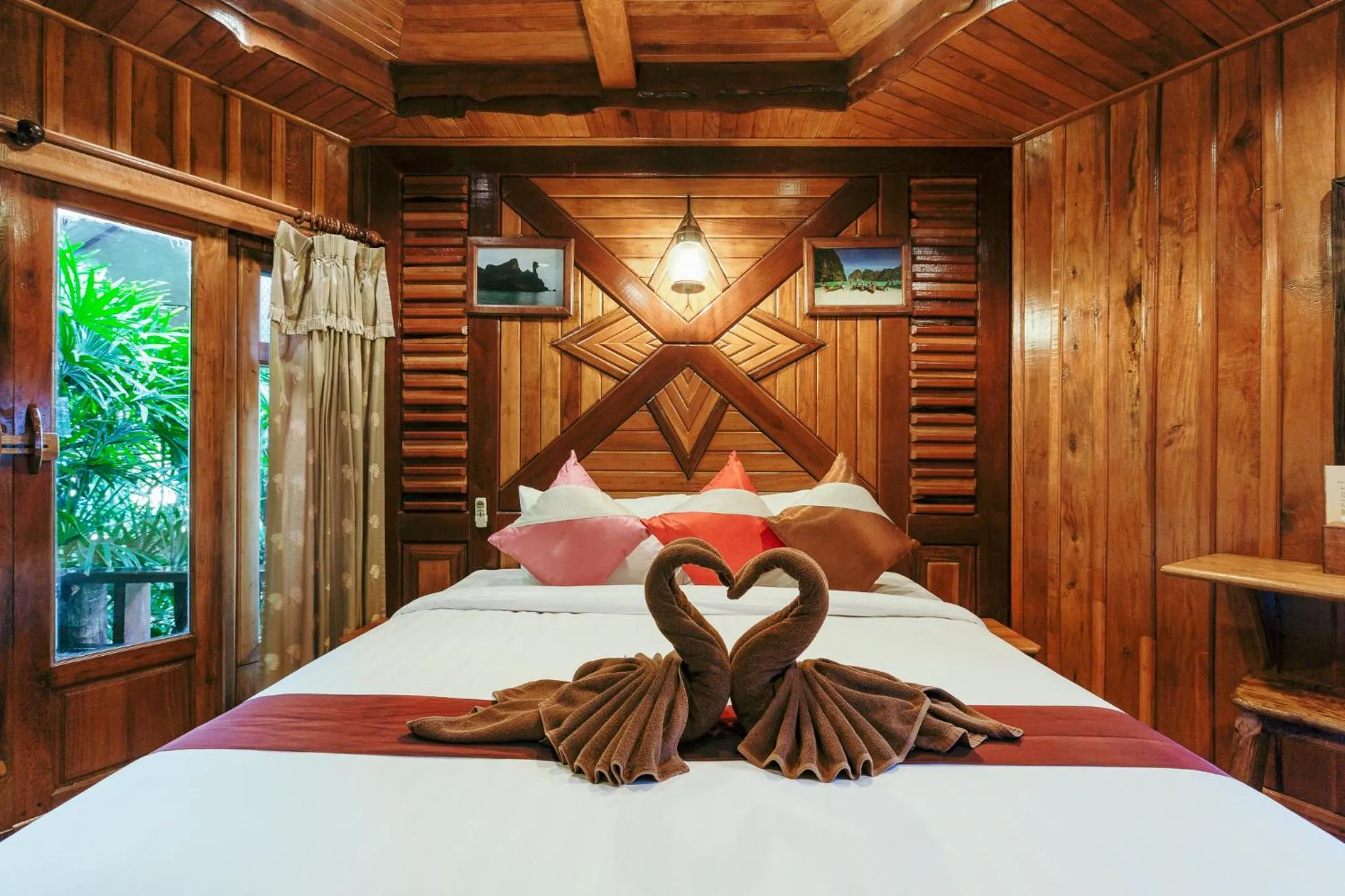 Bed in Phu Pha Aonang Resort & Spa