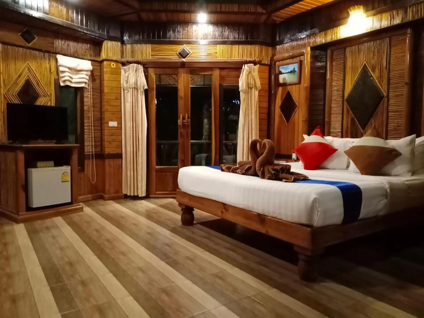 Bed in Phu Pha Aonang Resort & Spa