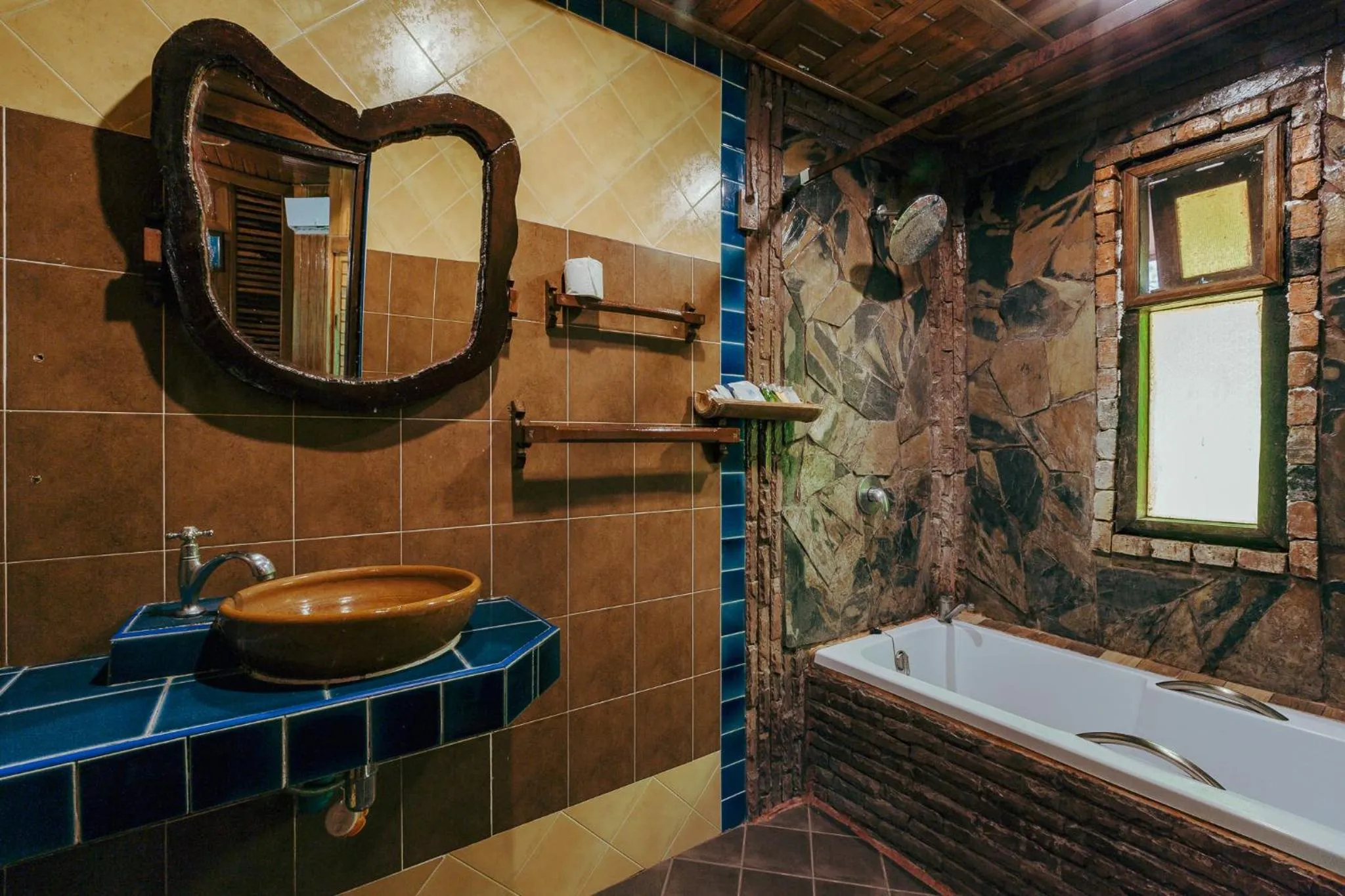 Bathroom in Phu Pha Aonang Resort & Spa