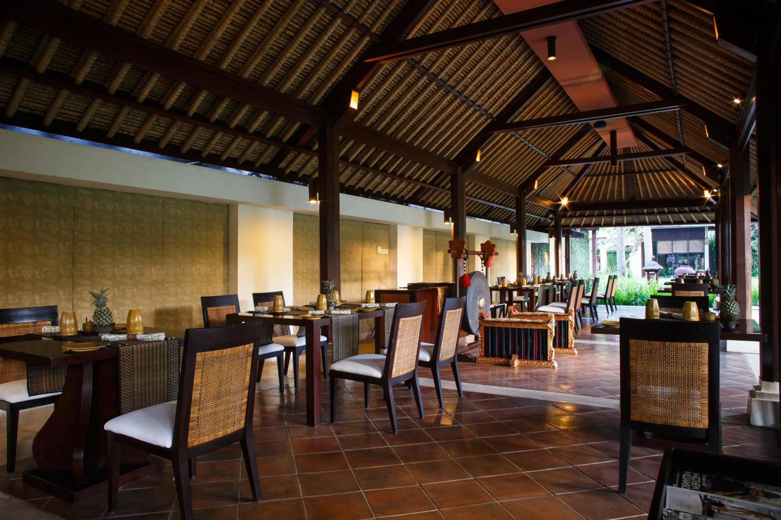 Restaurant/places to eat in Kayumanis Sanur Private Villa and Spa