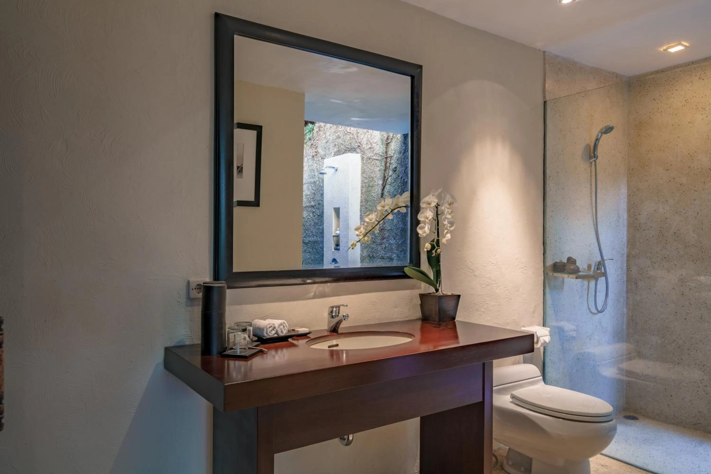 Bath in Kayumanis Sanur Private Villa and Spa