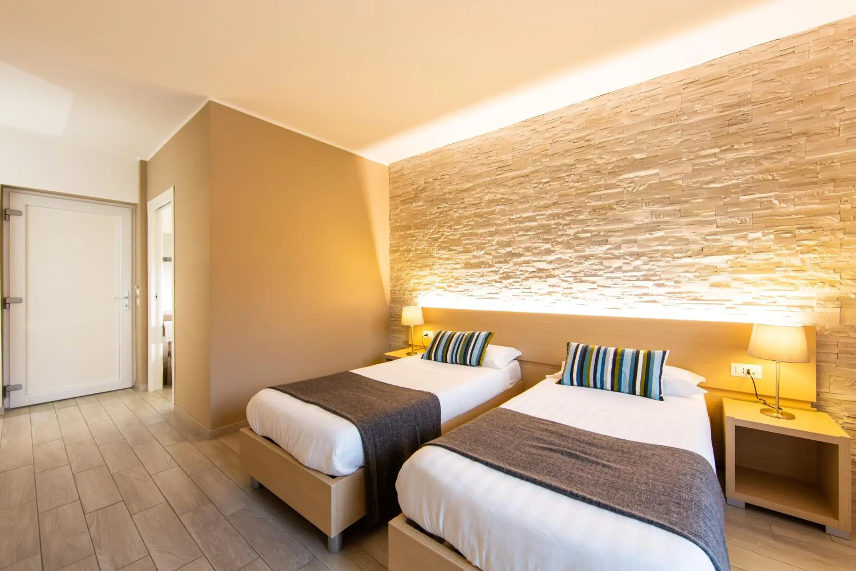 Double or Twin Room with Pool View - single occupancy in Agriturismo Dolce Luna Double or Twin Room with Pool View - single occupancy in Agriturismo Dolce Luna