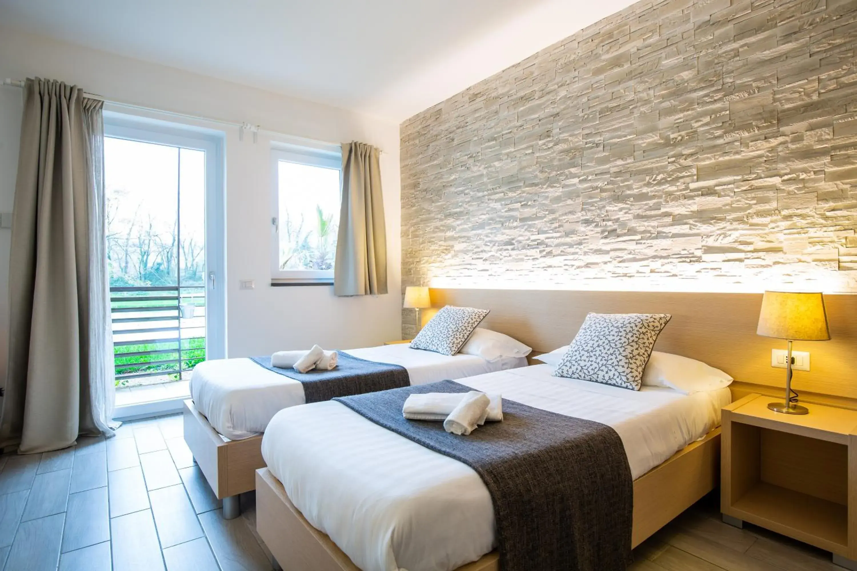 Double or Twin Room with Pool View - single occupancy in Agriturismo Dolce Luna Double or Twin Room with Pool View - single occupancy in Agriturismo Dolce Luna