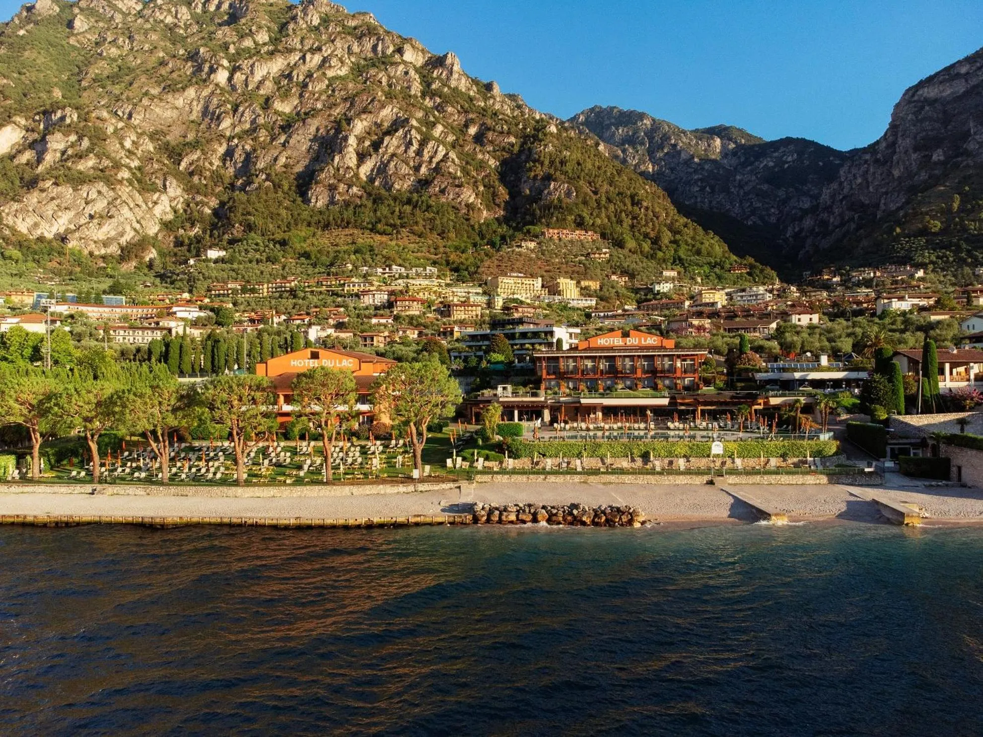 Property building in Hotel Du Lac