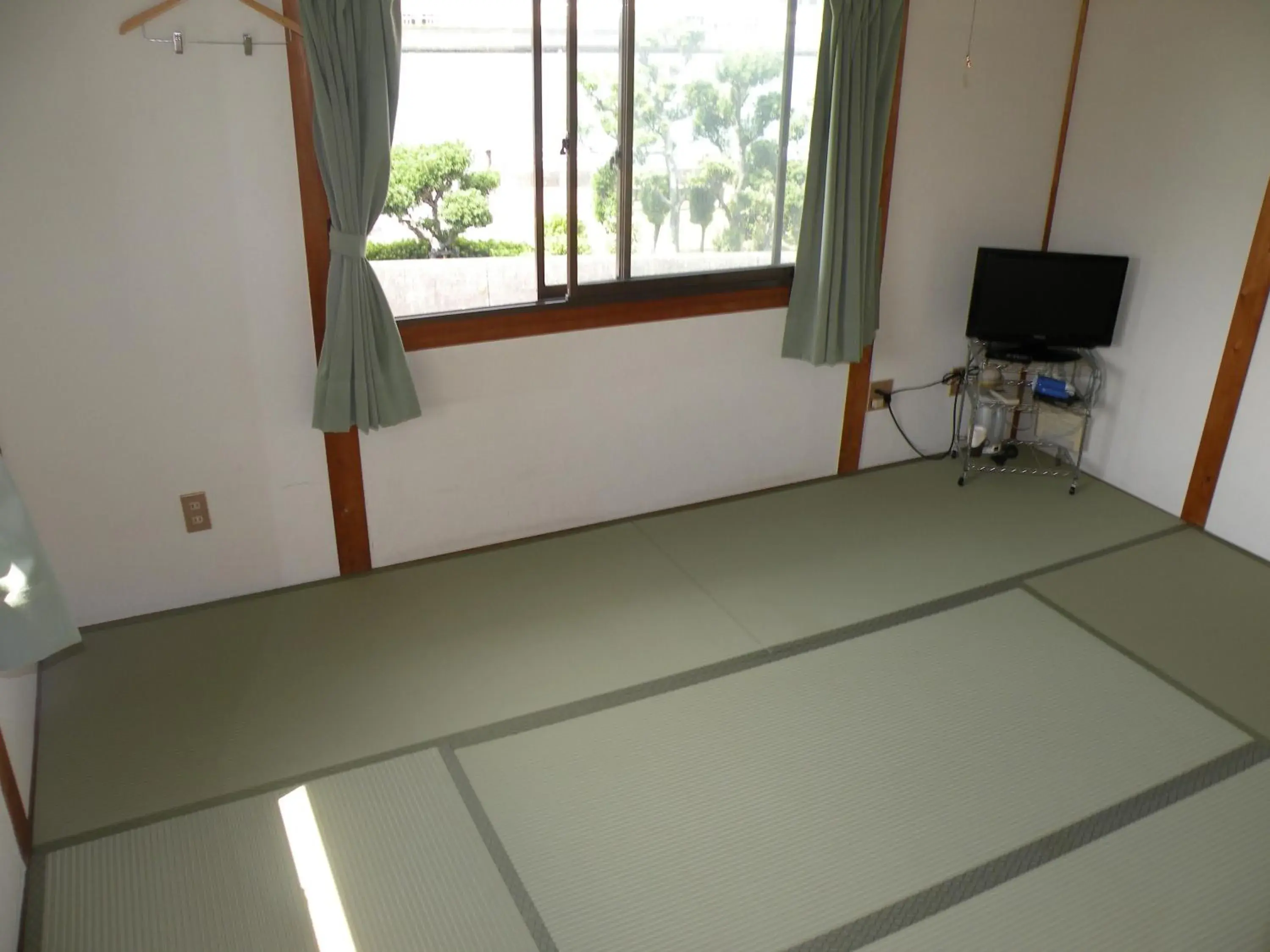 Triple Room with Shared Bathroom in Business Hotel Minshuku Minato Triple Room with Shared Bathroom in Business Hotel Minshuku Minato