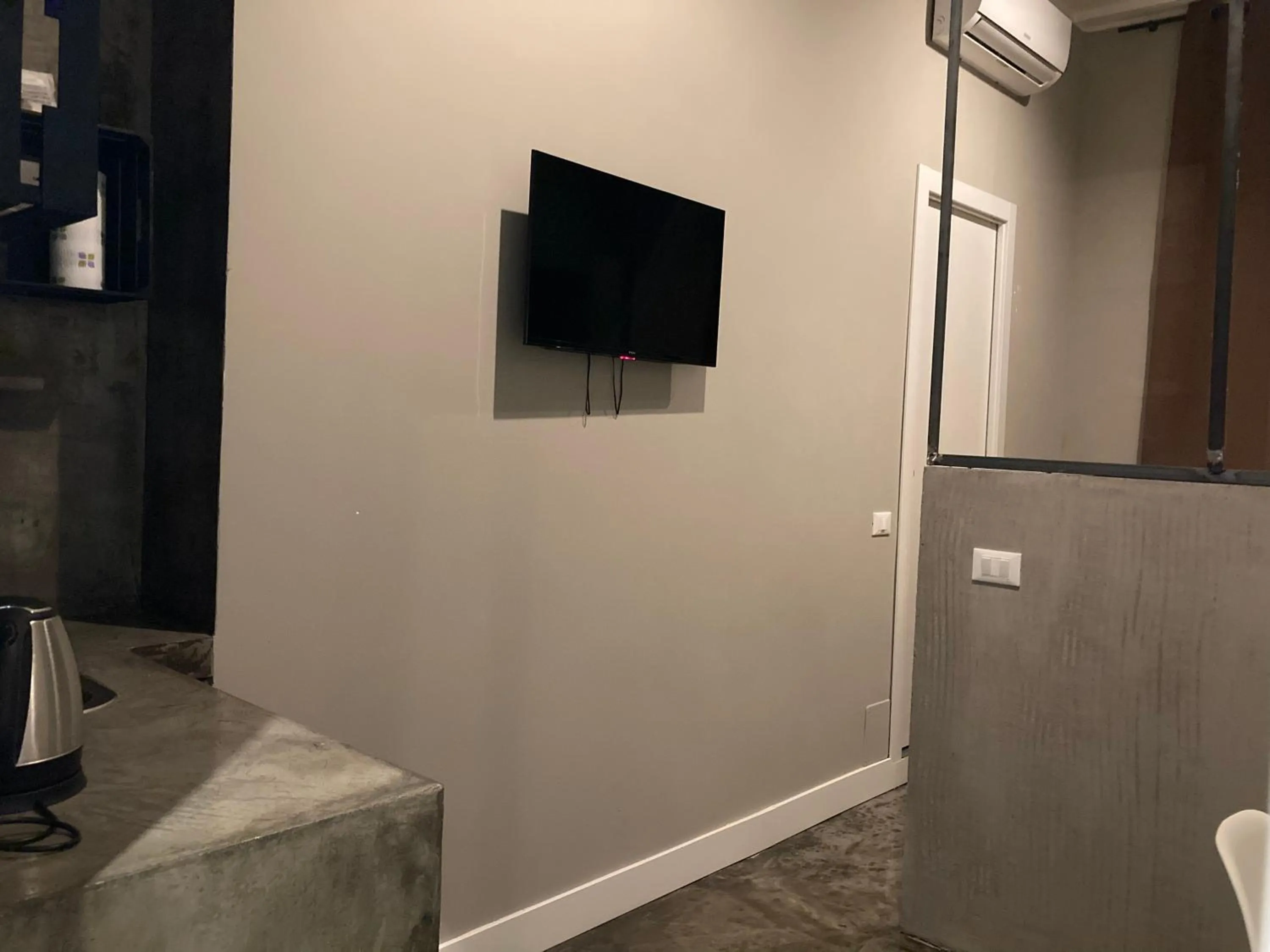 TV and multimedia in Hotel Calypso