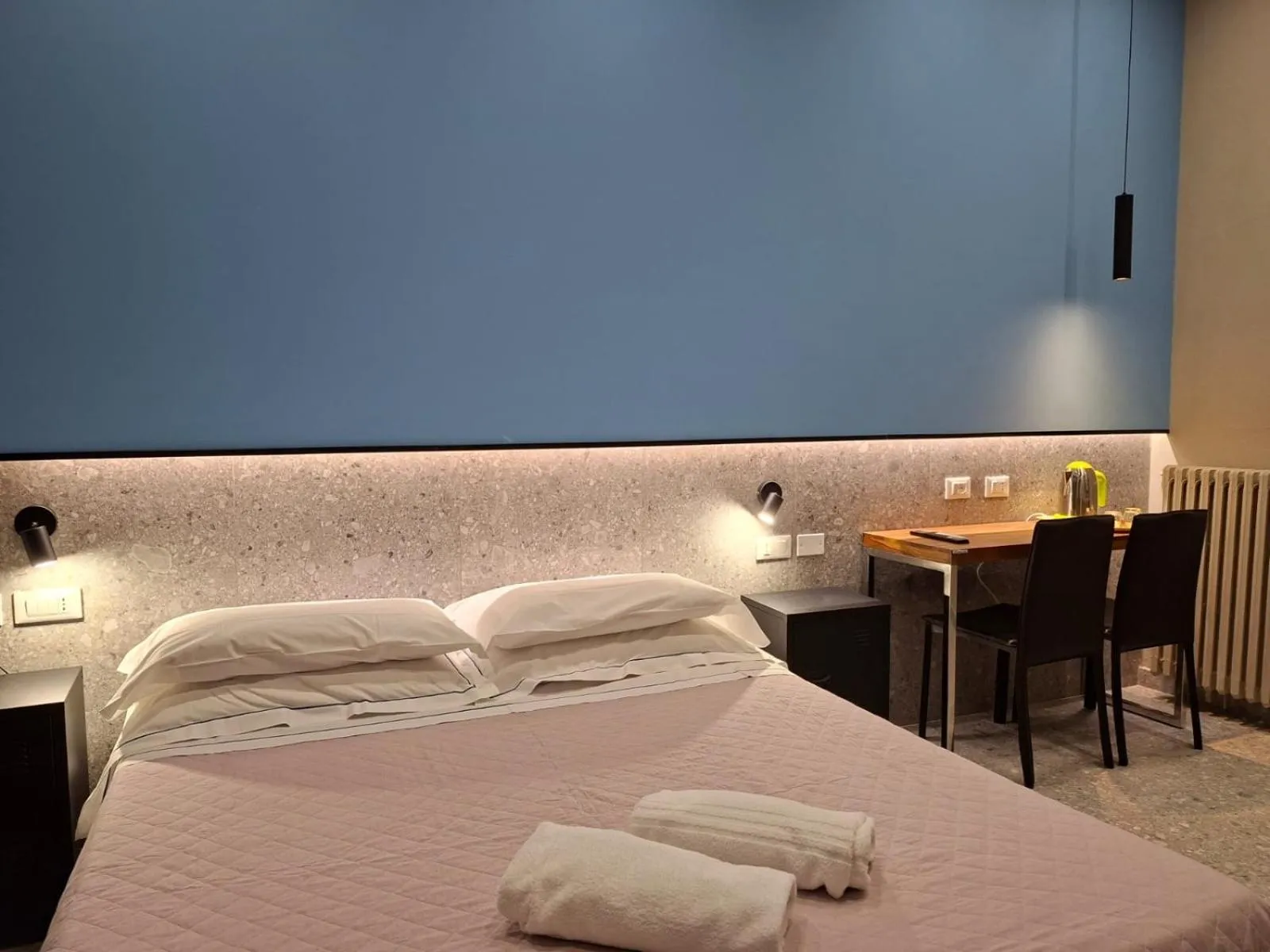 Bed in Hotel Calypso