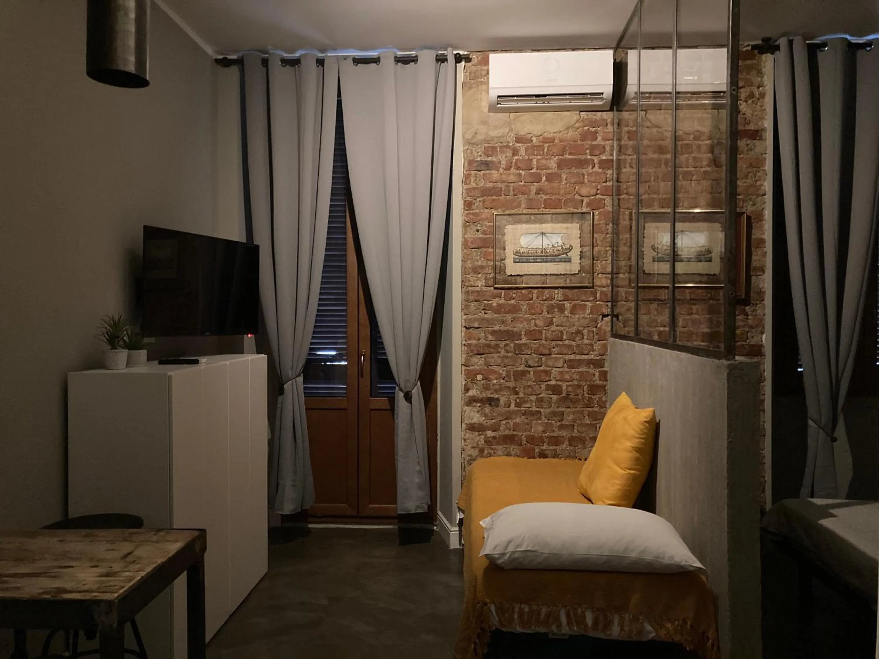 TV and multimedia in Hotel Calypso