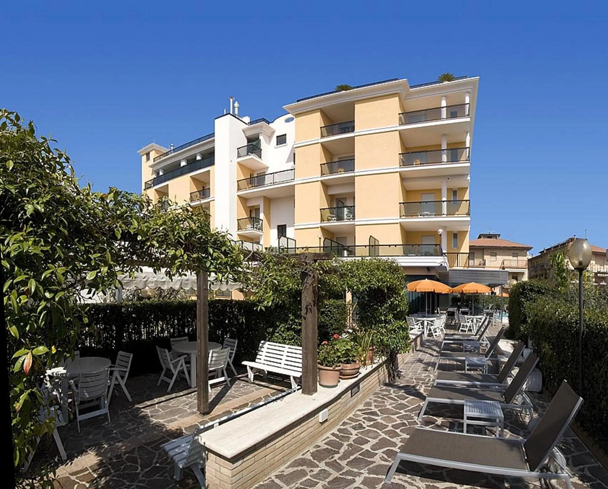 Facade/entrance in Hotel Imperial