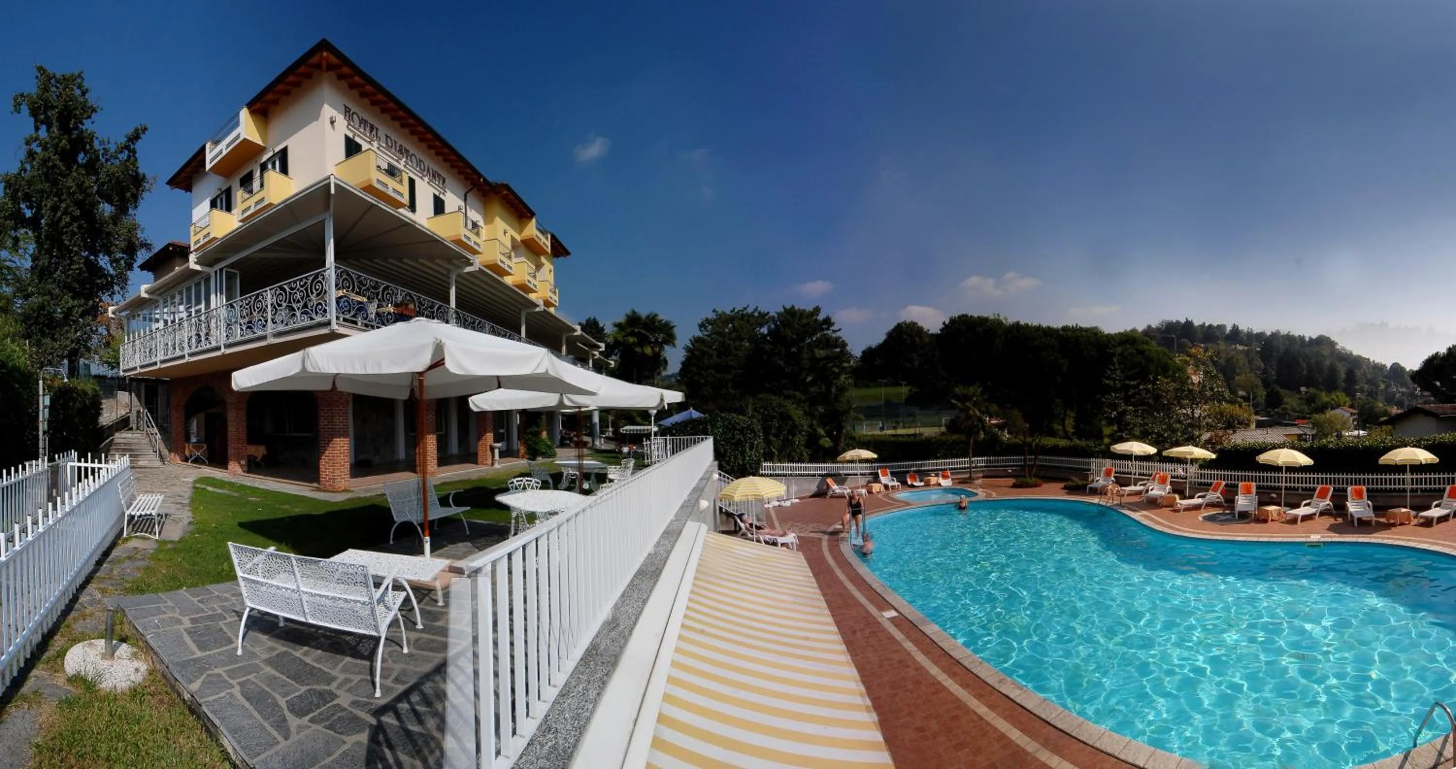 Beach in Hotel La Bussola