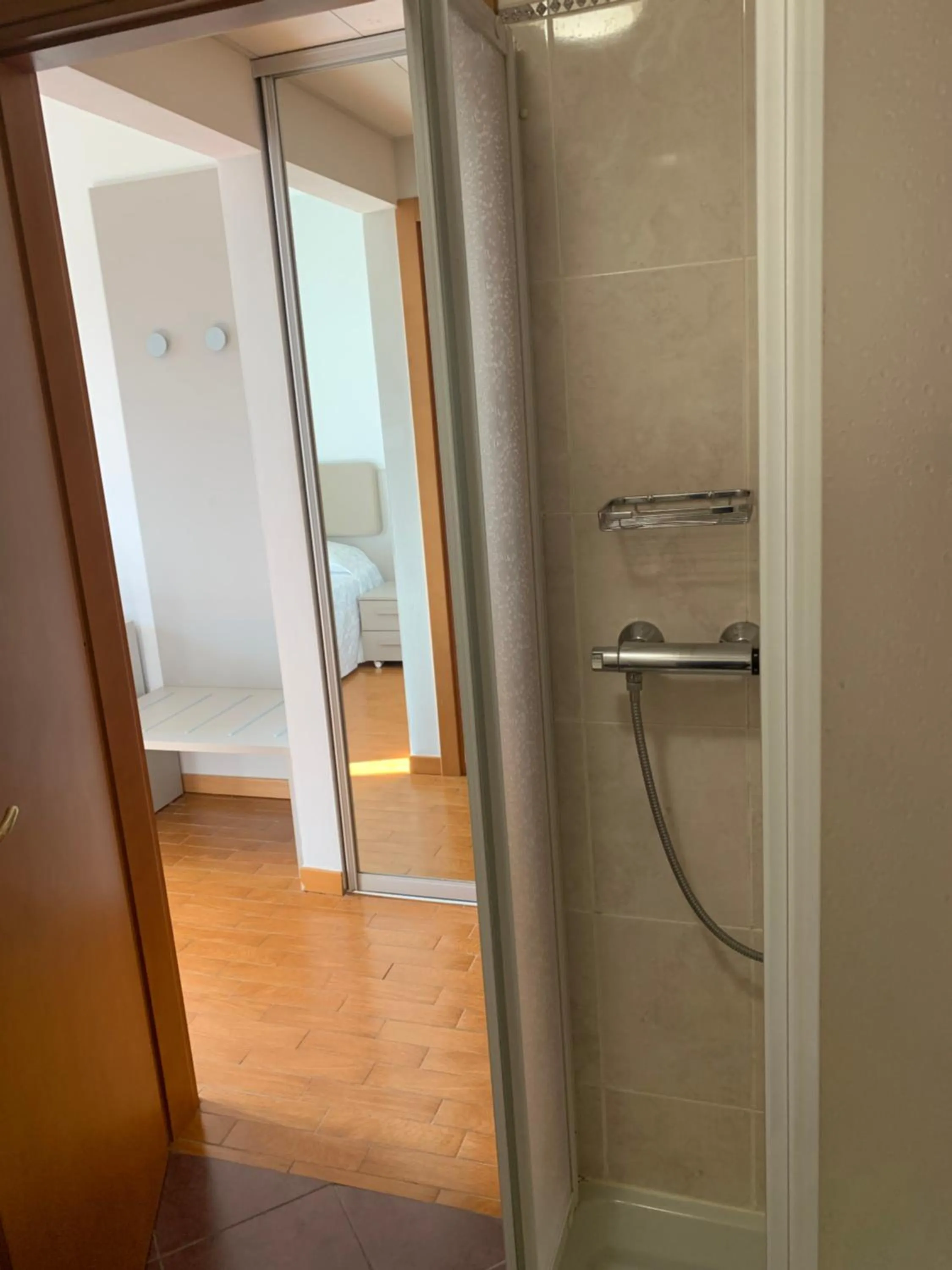 Shower in Hotel La Bussola