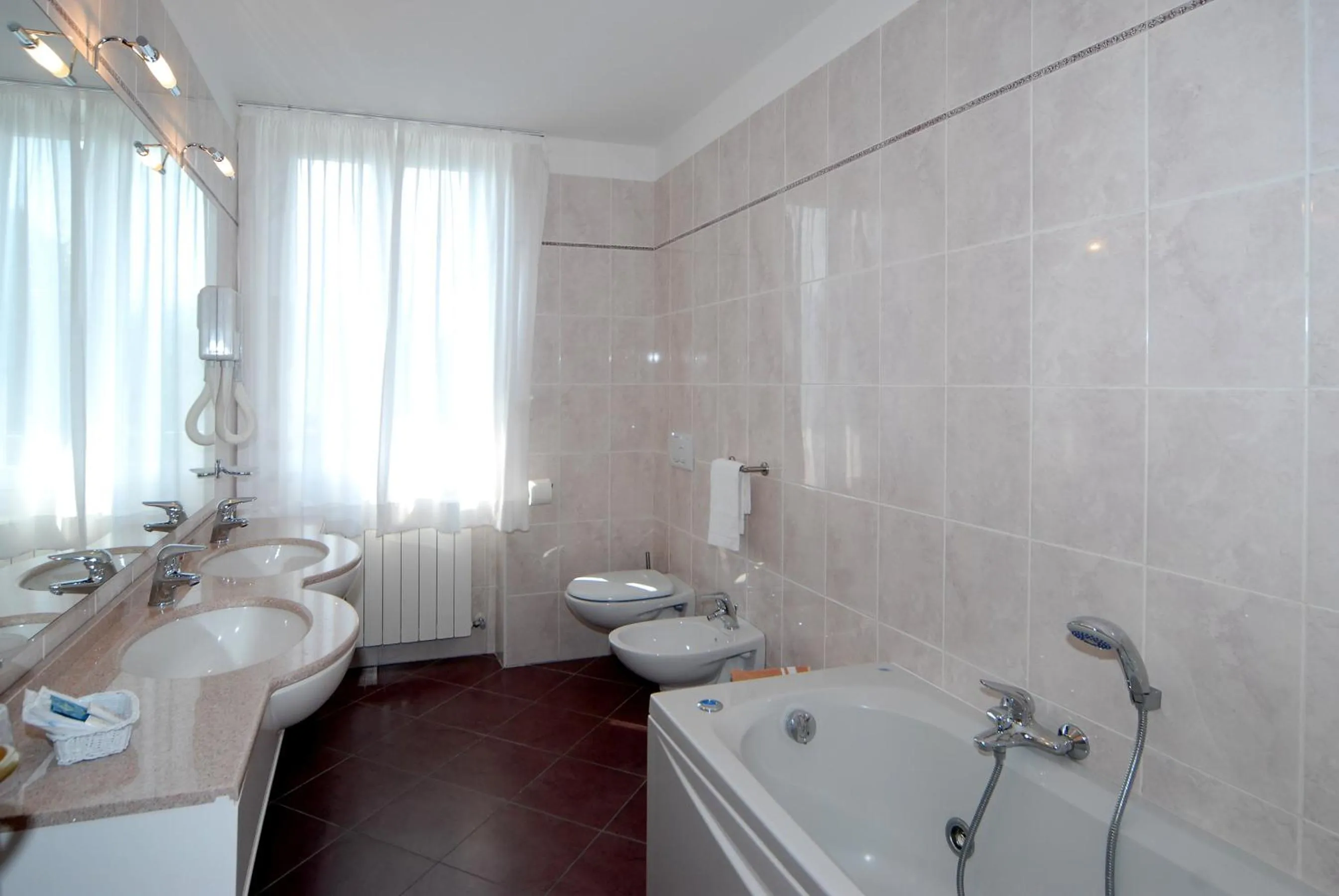 Bathroom in Hotel La Bussola