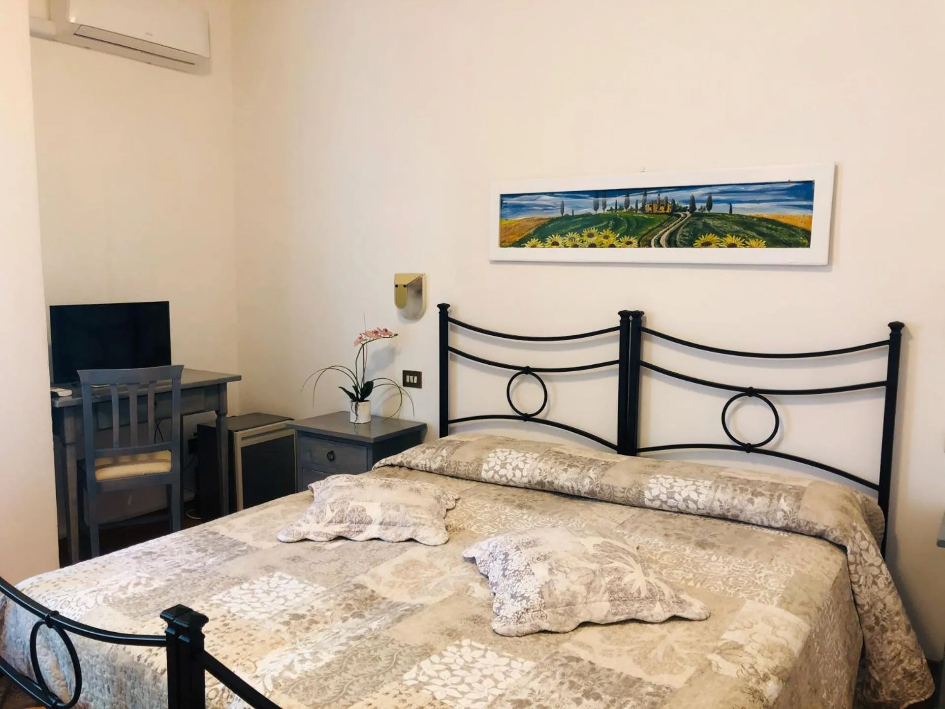 Bed in Hotel Marvin