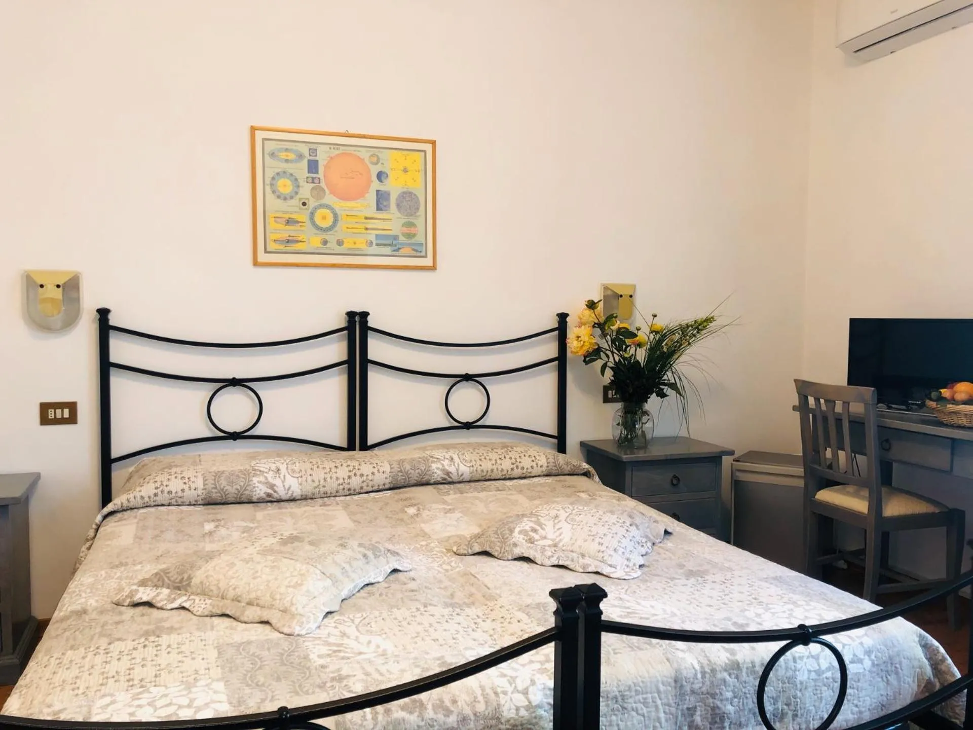 Bed in Hotel Marvin
