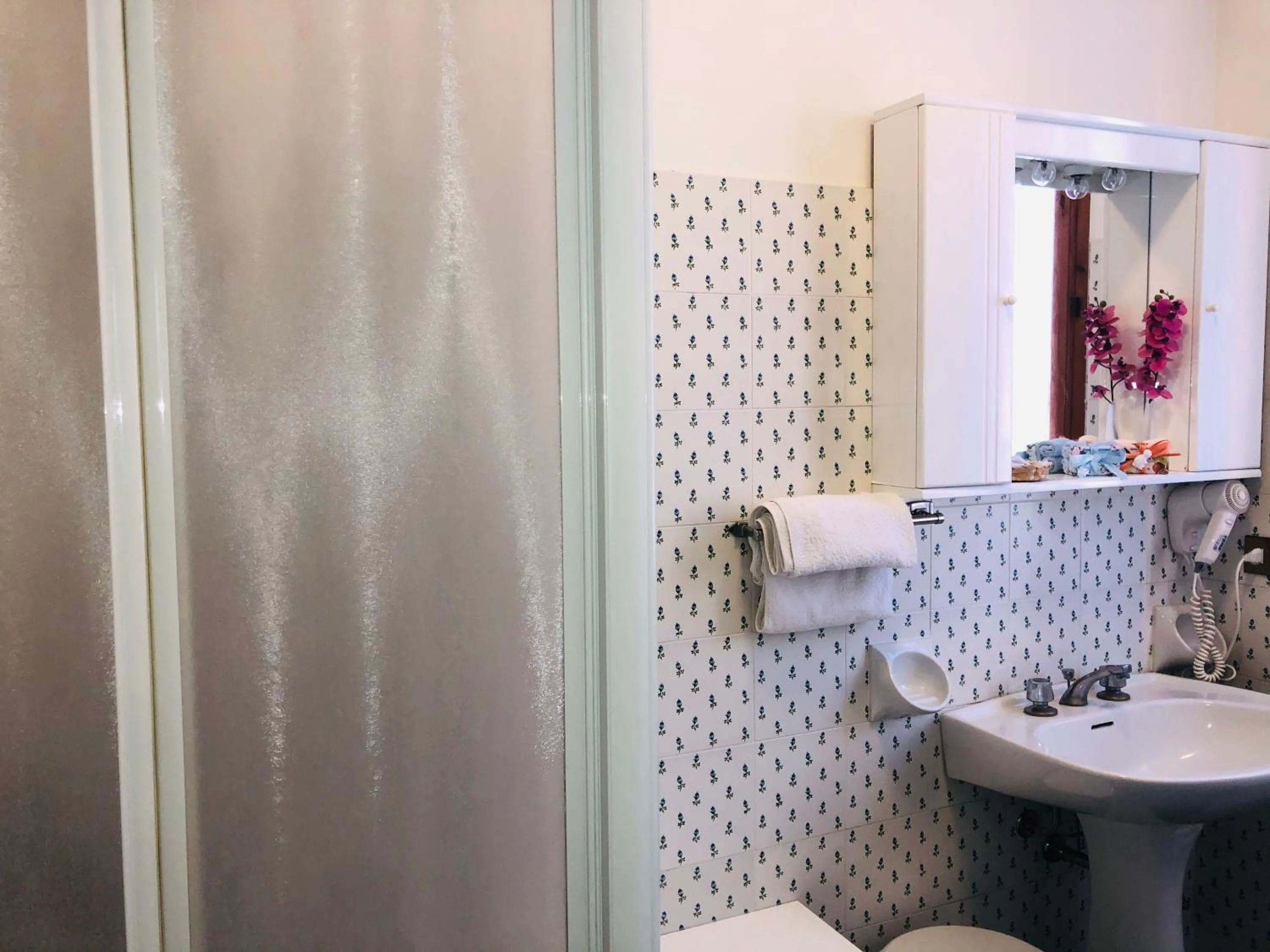 Bathroom in Hotel Marvin