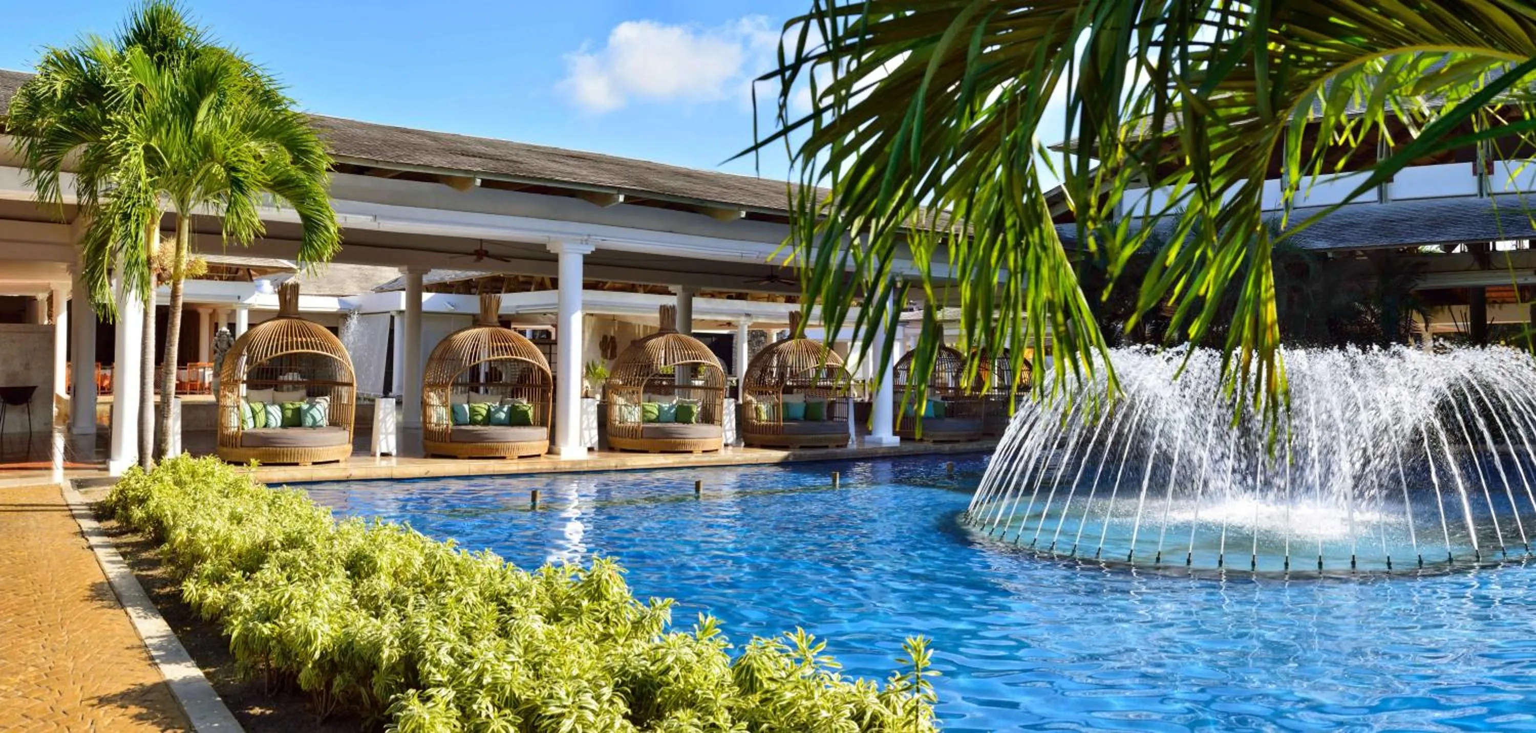 Swimming pool in Catalonia Punta Cana - All Inclusive