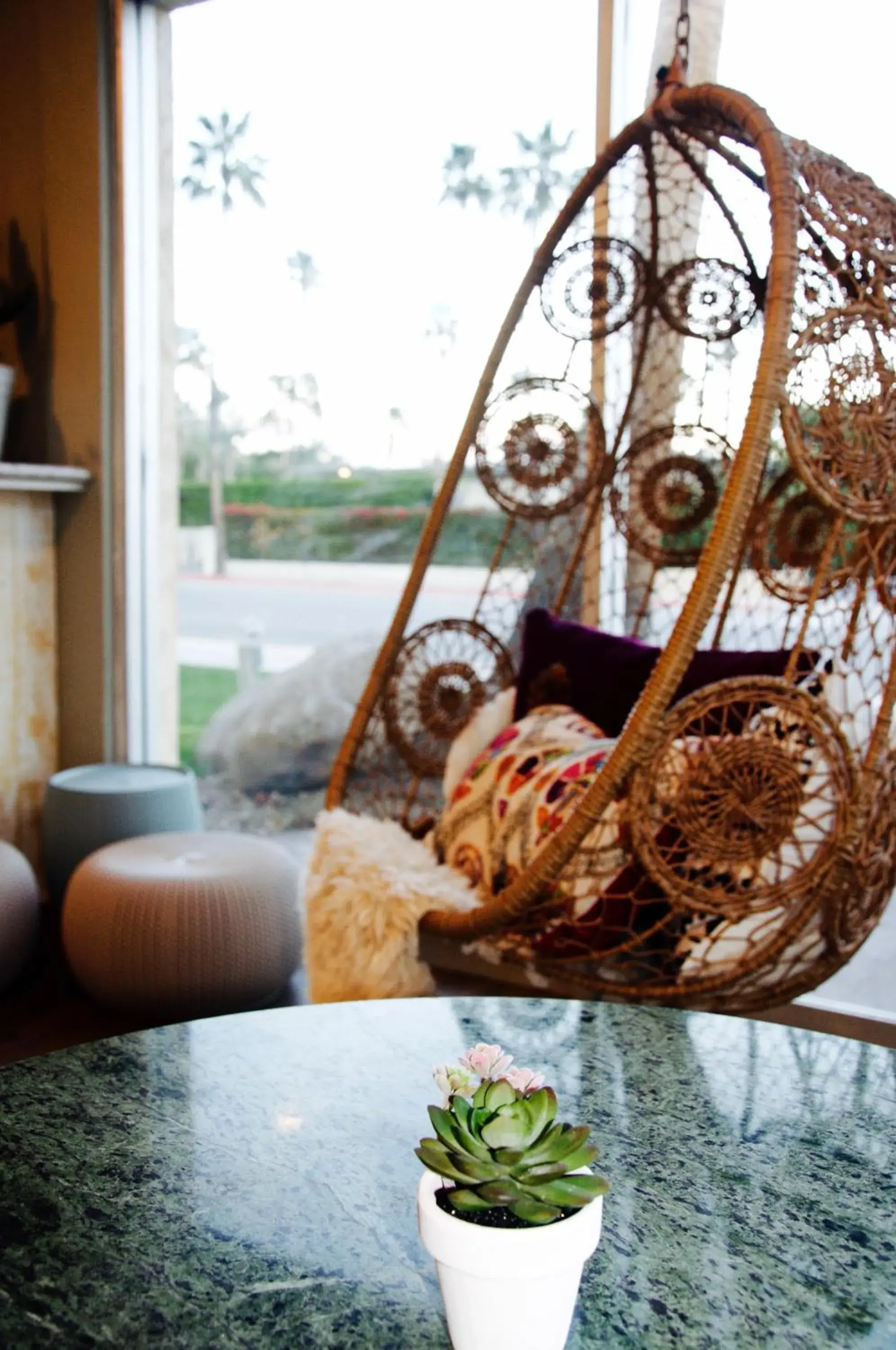 Communal lounge/ TV room in Delos Reyes Palm Springs Communal lounge/ TV room in Delos Reyes Palm Springs