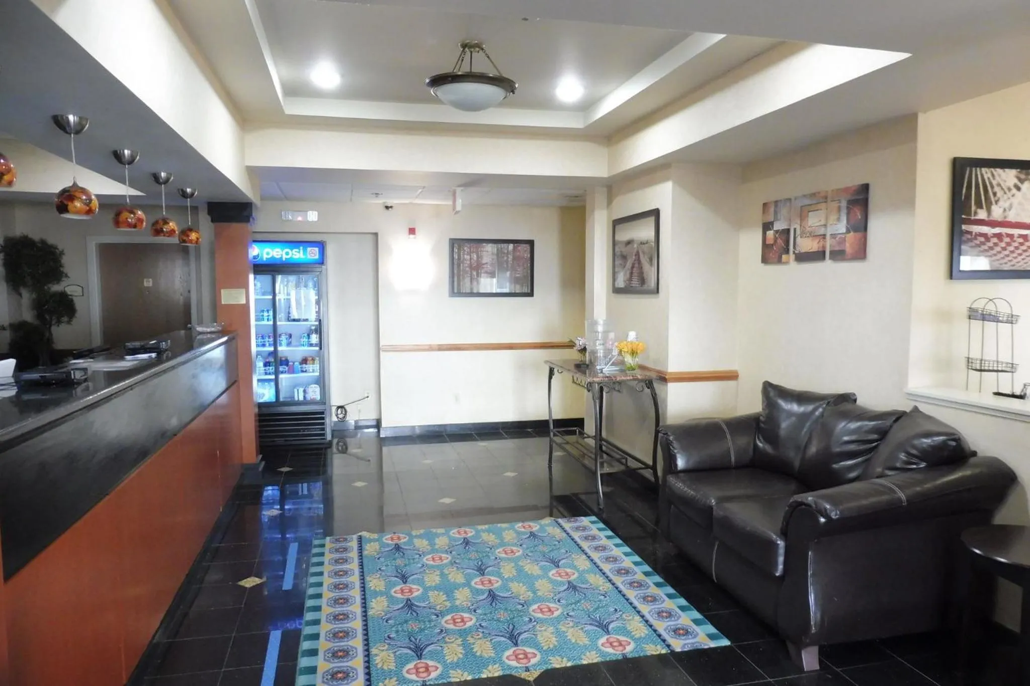 Lobby or reception in Red Roof Inn & Suites Galloway