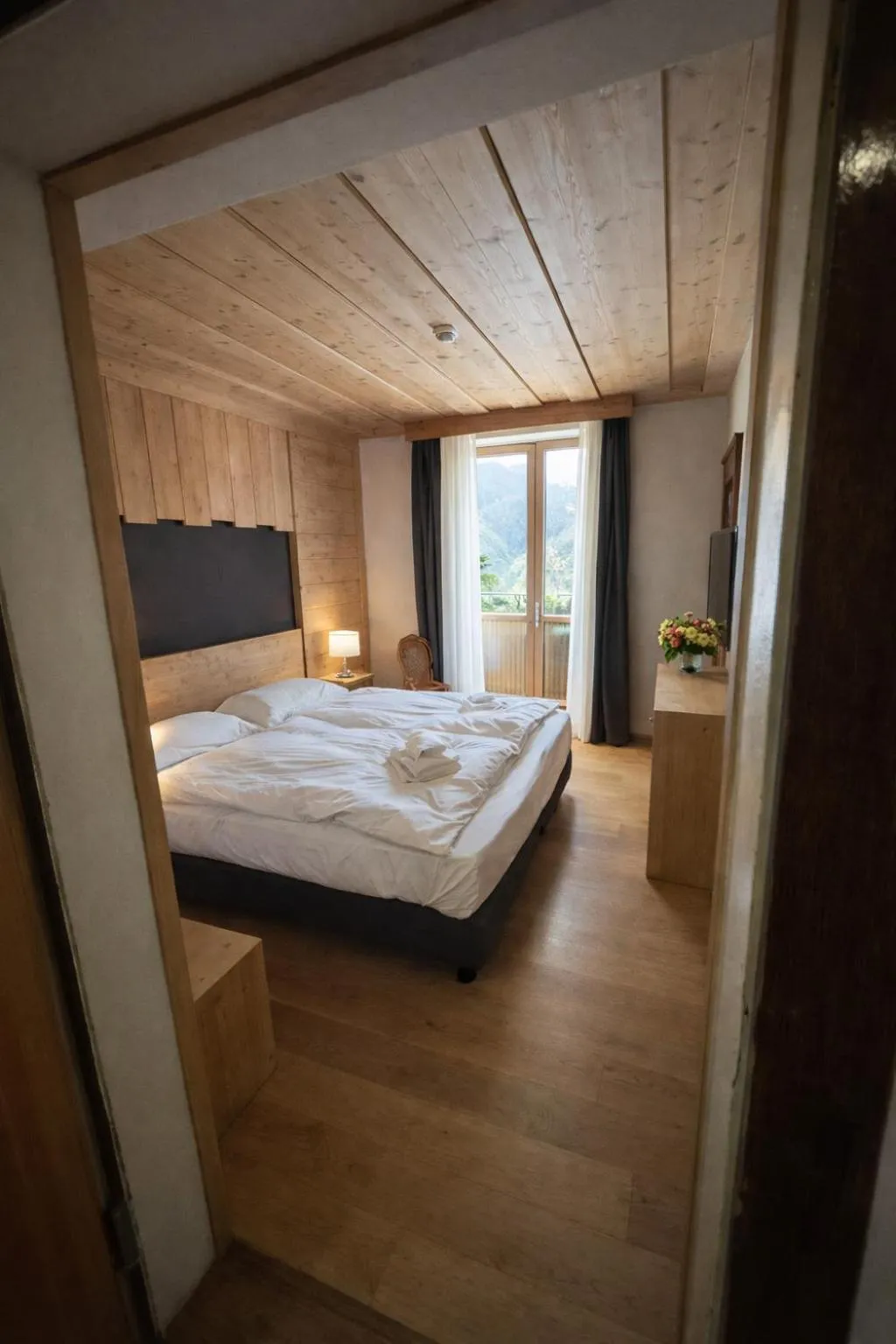 Bedroom, Bed in Parc Hotel Victoria