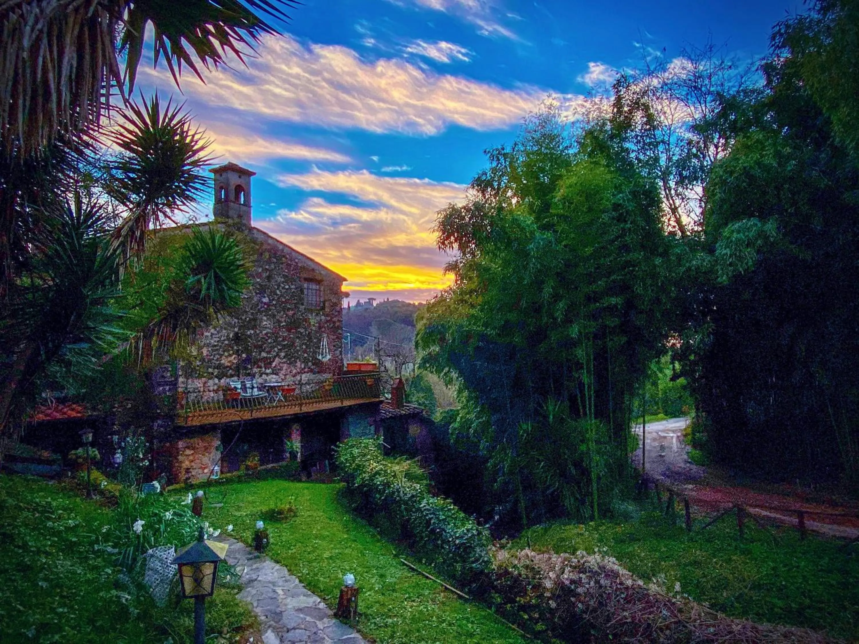 Property building in Guest House Antico Frantoio Pietrasanta Affittacamere