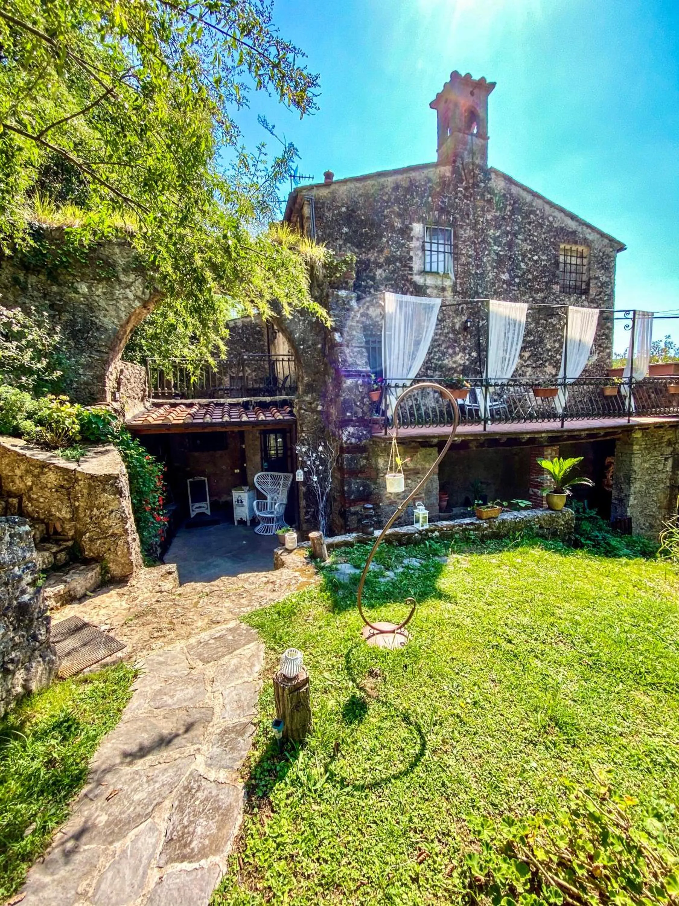 Property building in Guest House Antico Frantoio Pietrasanta Affittacamere