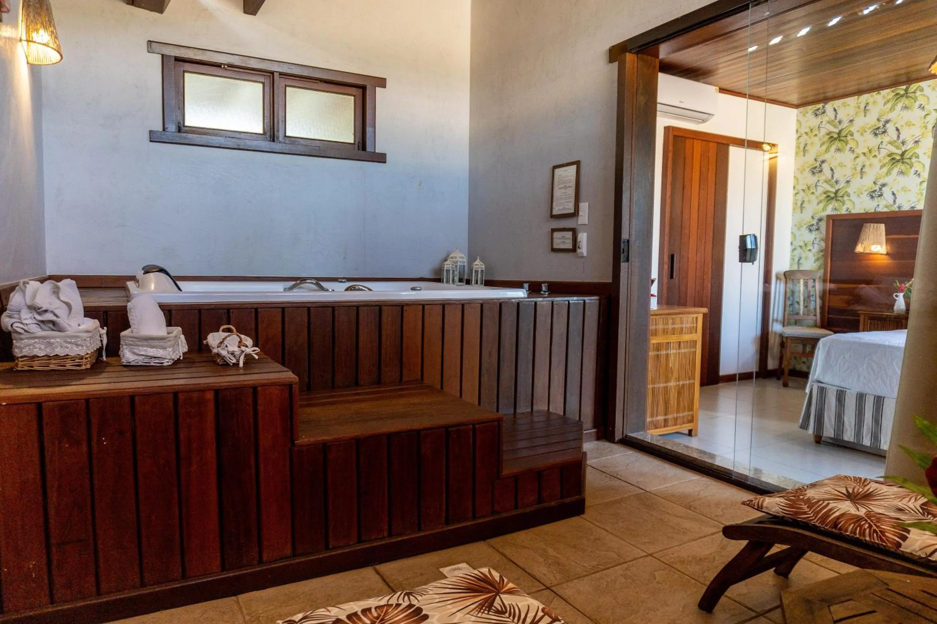 Hot Tub in Pousada Casa do Forte