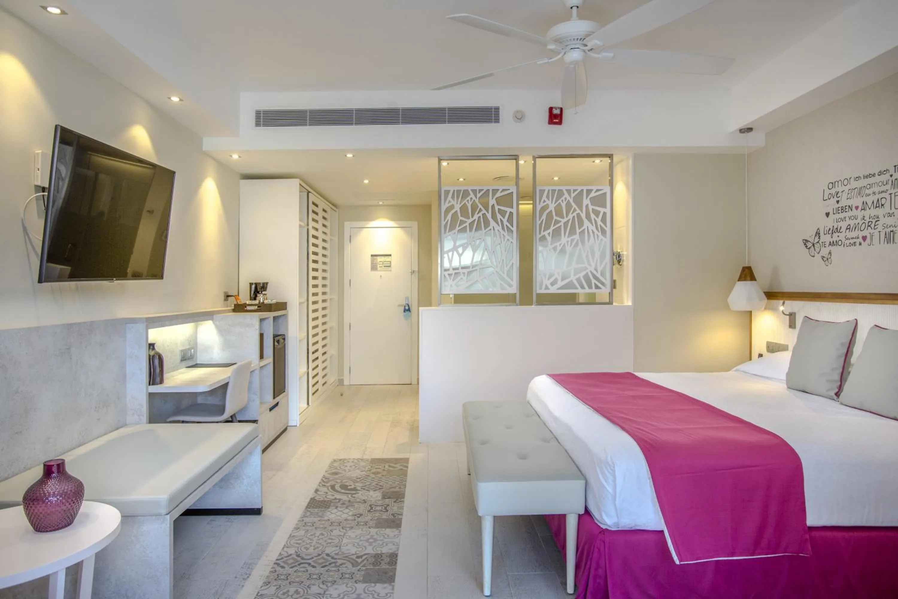 Photo of the whole room, Bed in Catalonia Bayahibe - All Inclusive