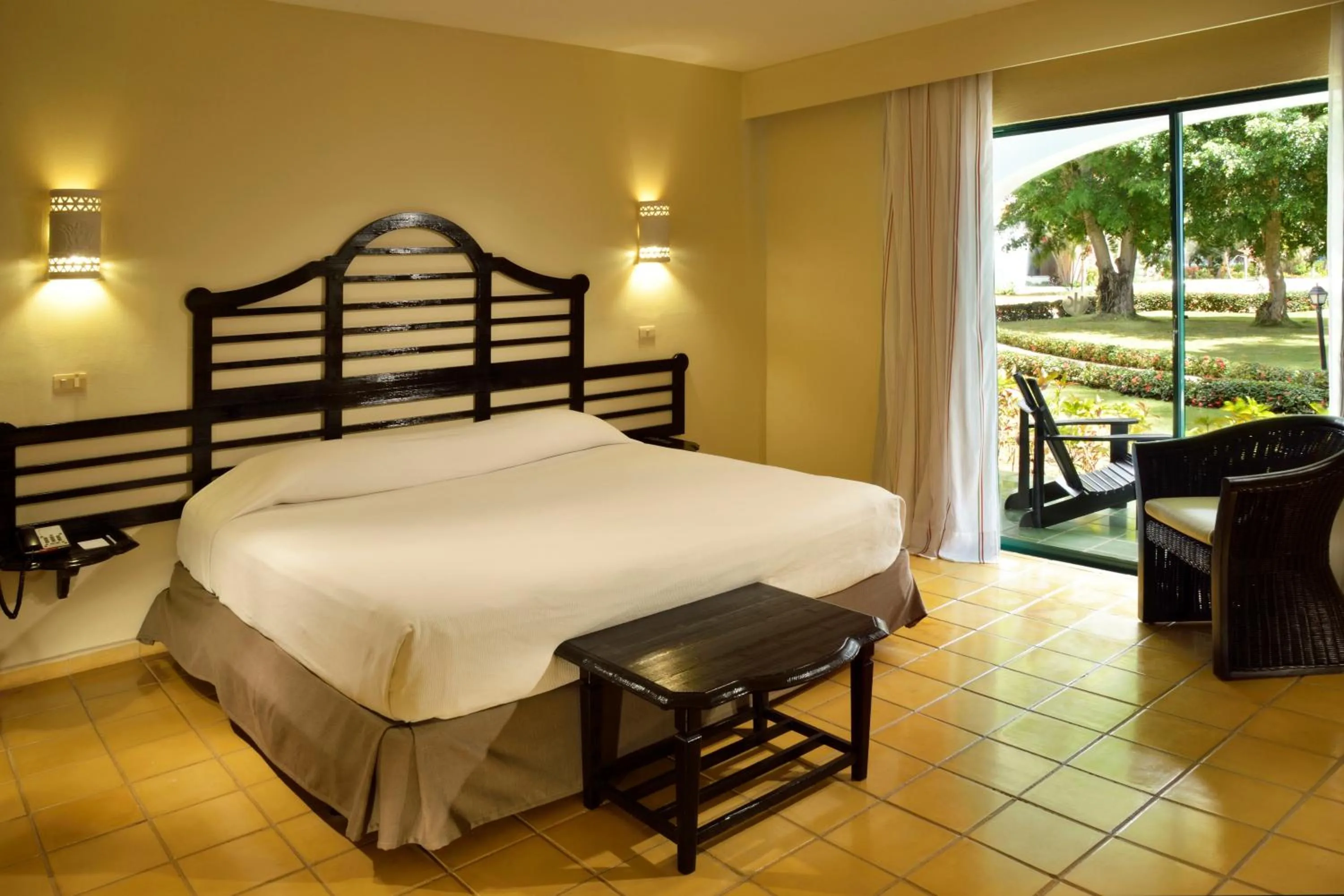 Photo of the whole room, Bed in Catalonia Bayahibe - All Inclusive