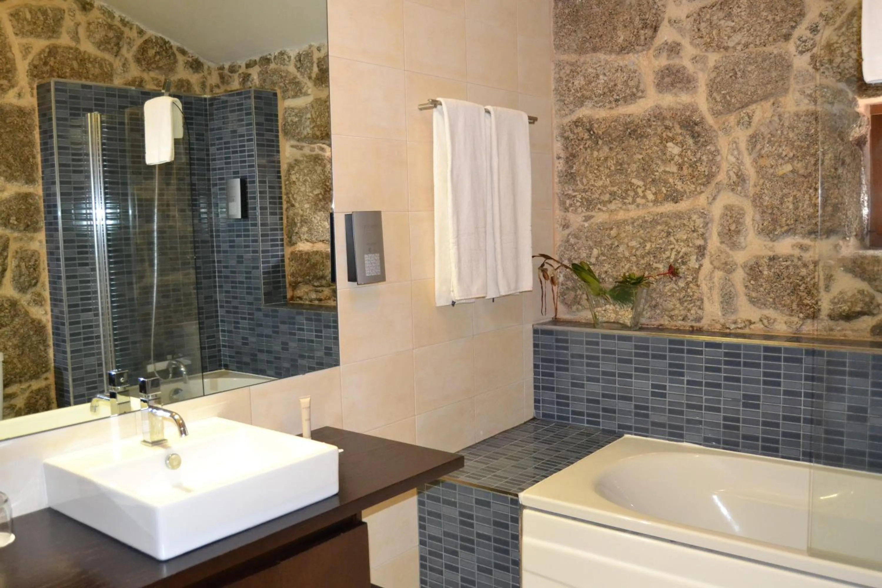 Quinta do Medronheiro Hotel Rural