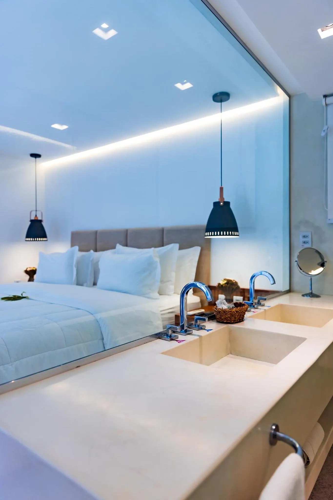 Bathroom, Bed in Pipa Lagoa Hotel