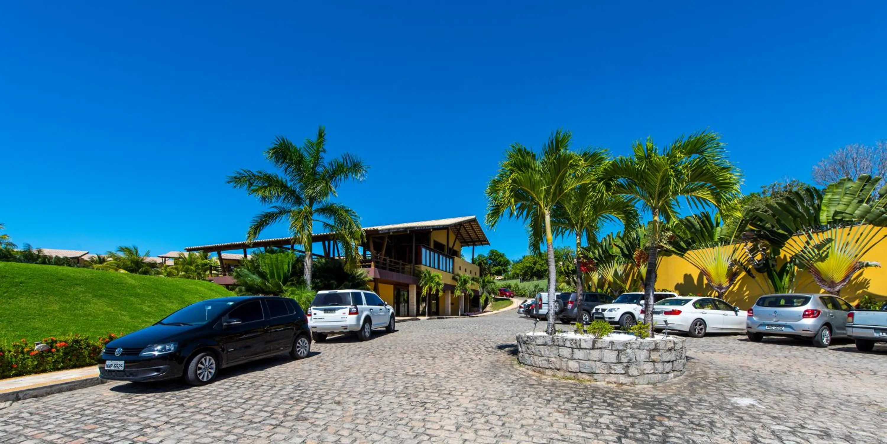 Parking in Pipa Lagoa Hotel