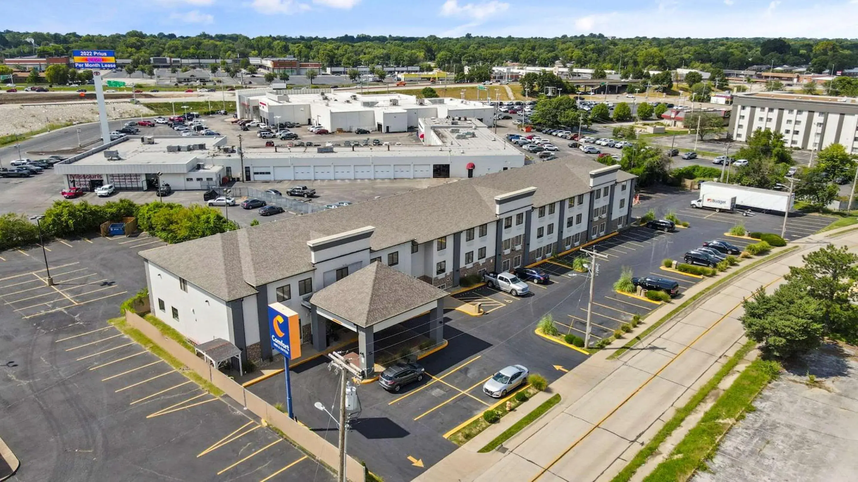 Property building, Bird's-eye View in Comfort Inn & Suites St. Louis-Hazelwood