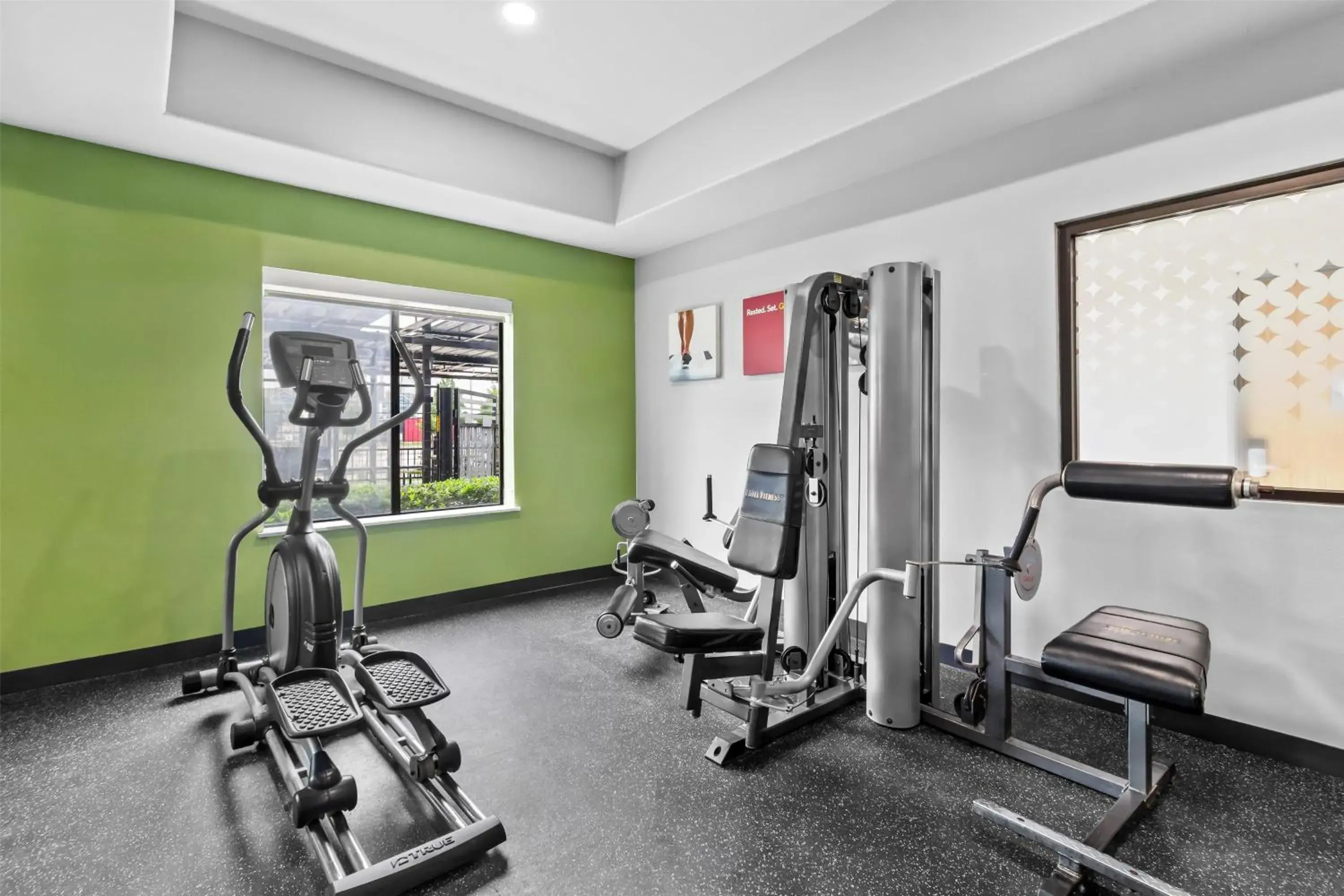 Fitness centre/facilities in Spark By Hilton Houston Hobby Airport Fitness centre/facilities in Spark By Hilton Houston Hobby Airport