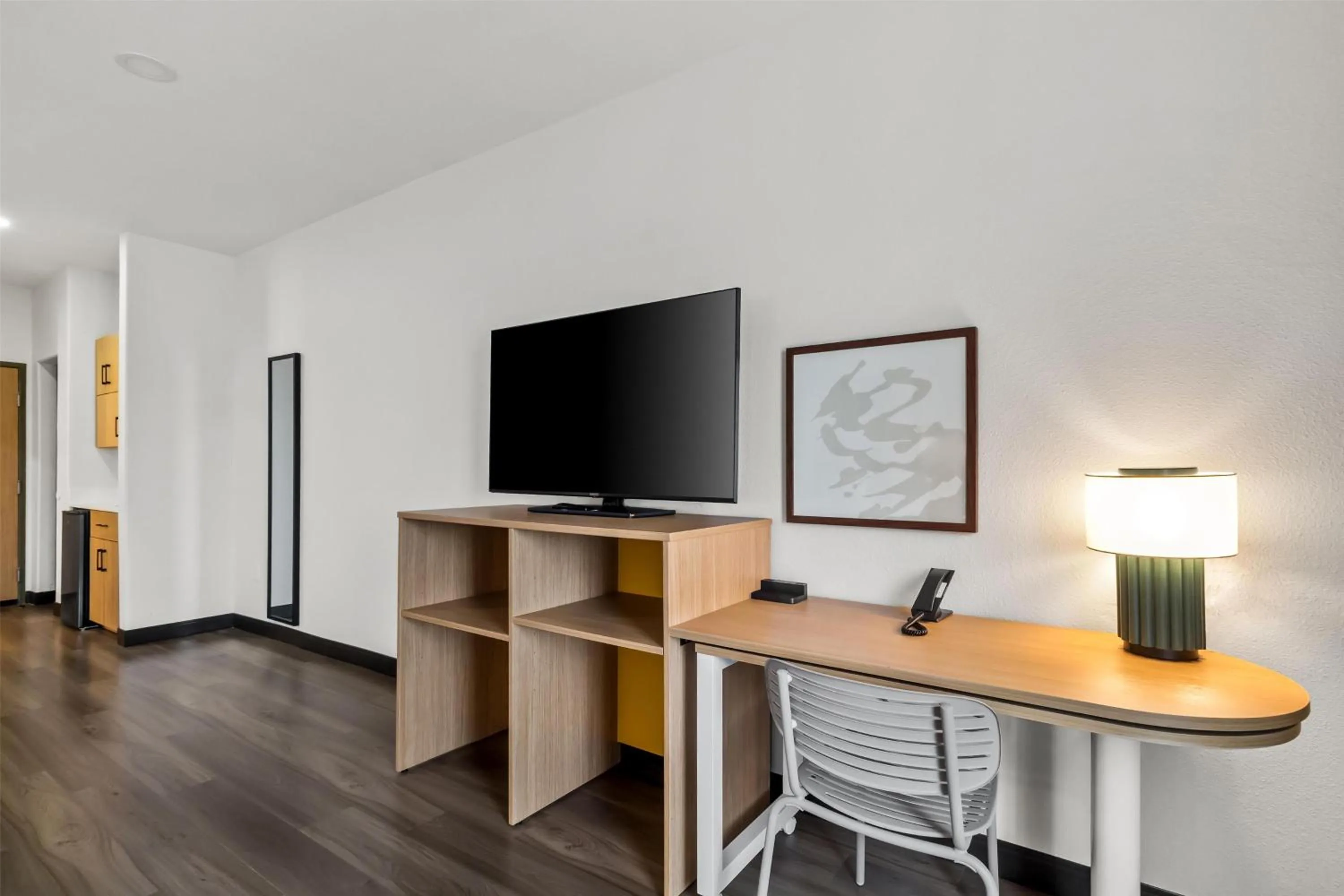 Bedroom in Spark By Hilton Houston Hobby Airport