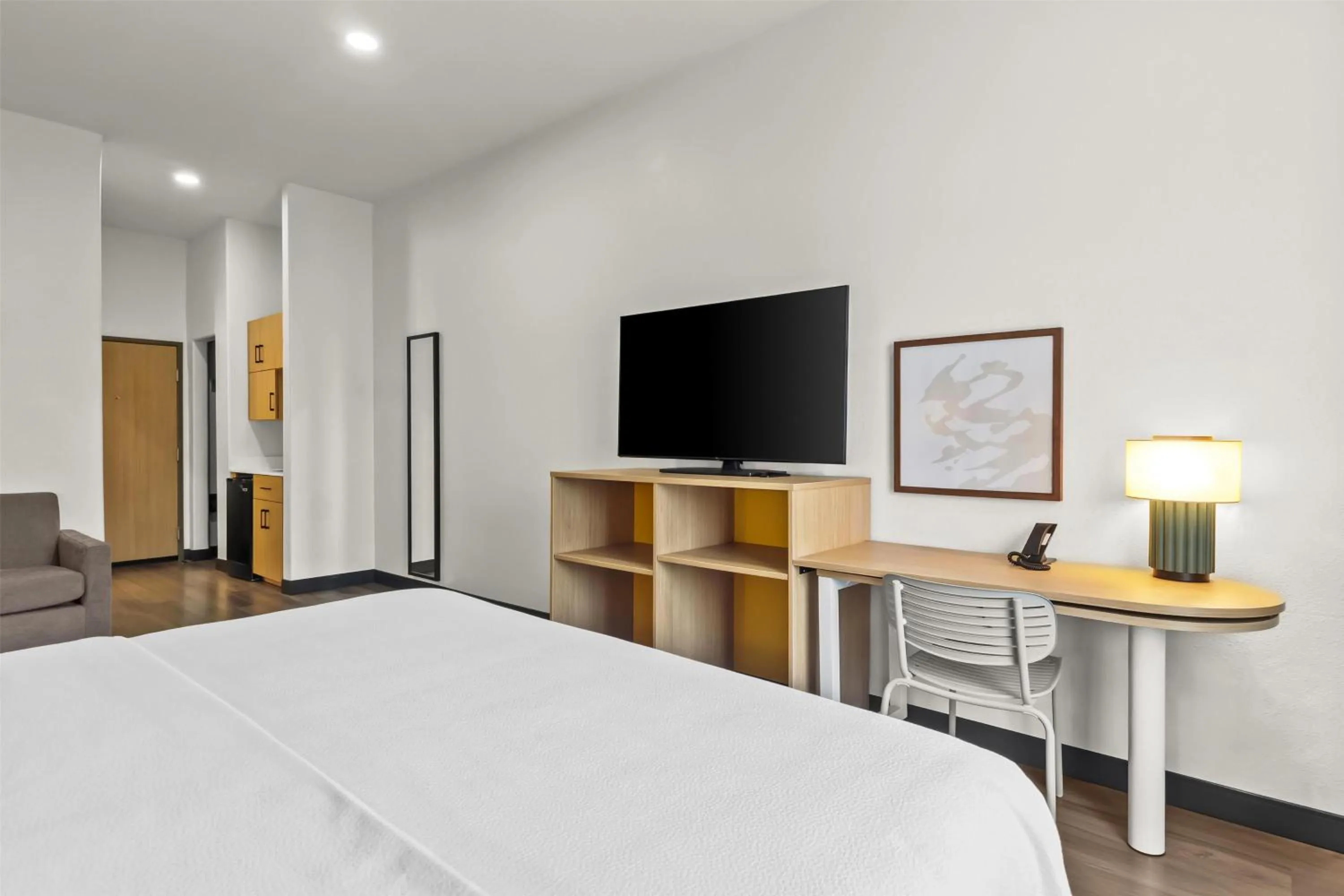 Bed in Spark By Hilton Houston Hobby Airport