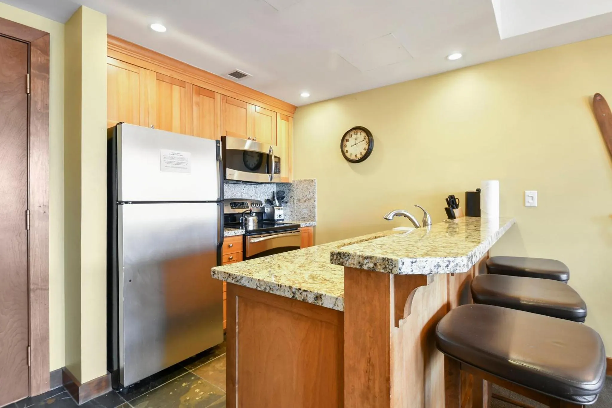 Kitchen or kitchenette in Sundial Lodge by Park City - Canyons Village