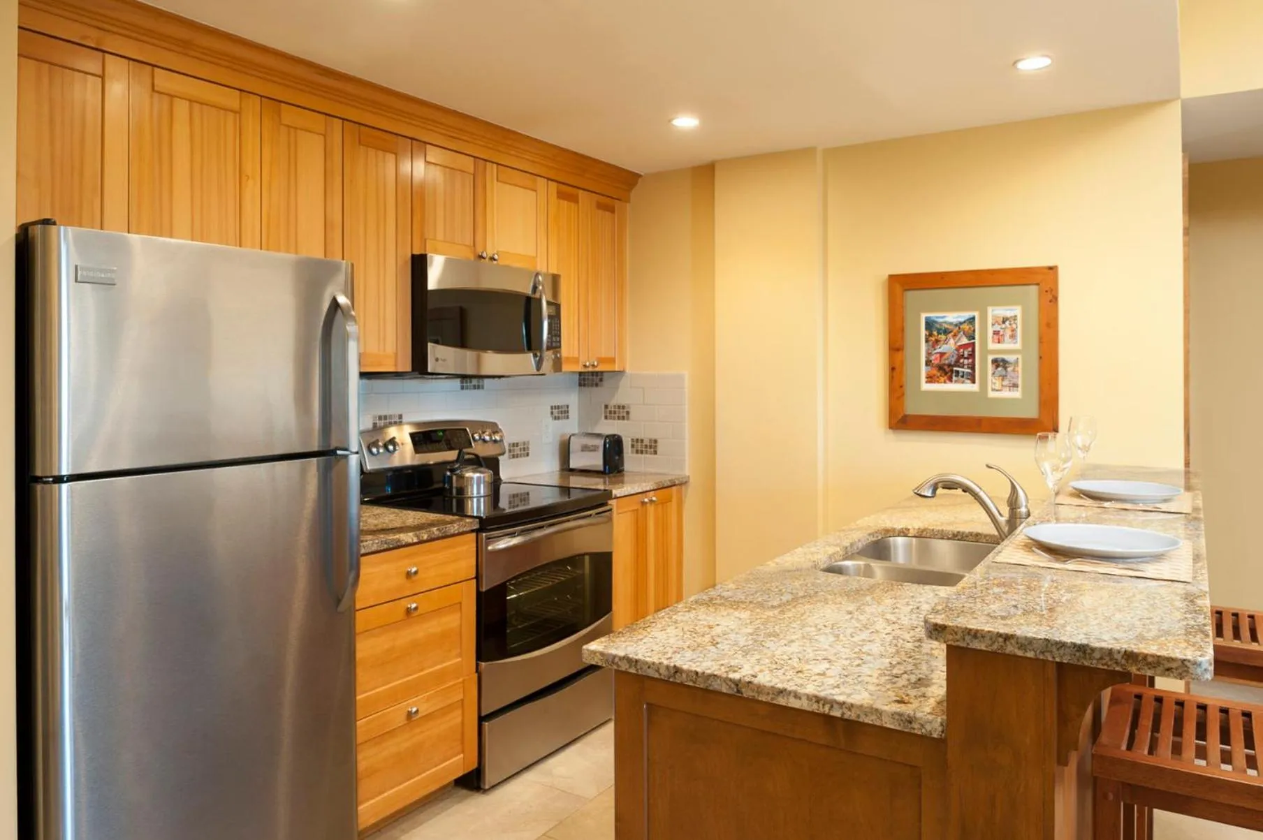 Kitchen or kitchenette in Sundial Lodge by Park City - Canyons Village
