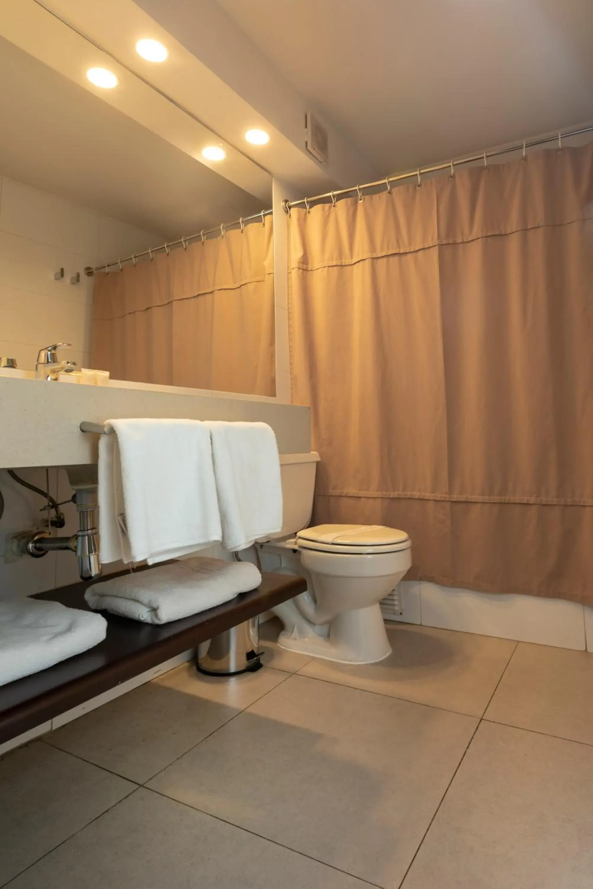 Bathroom in Teclados Hotel Bathroom in Teclados Hotel
